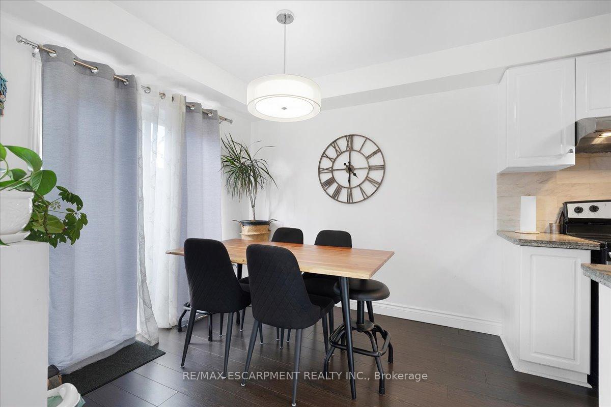 Photo 7 of Unit 27, 104 Frances Avenue, Hamilton, Lakeshore — HOMEH