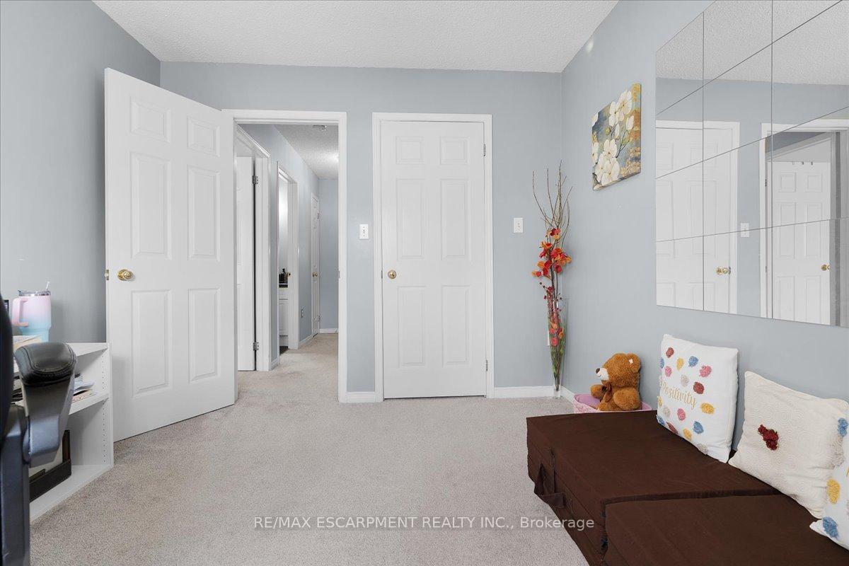 Photo 21 of Unit 27, 104 Frances Avenue, Hamilton, Lakeshore — HOMEH