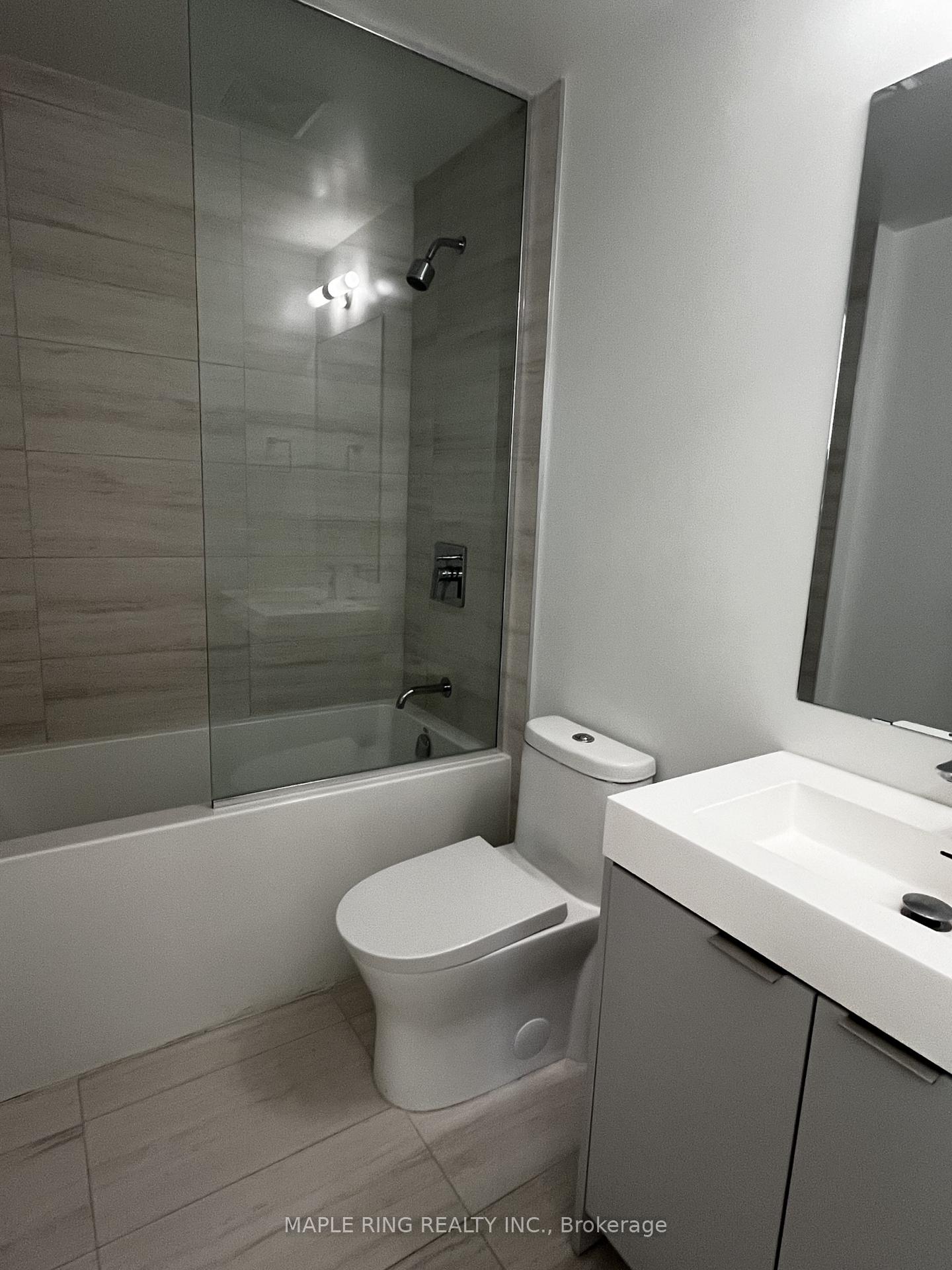 Photo 6 of Unit 910, 474 Caldari Road, Vaughan, Concord — HOMEH