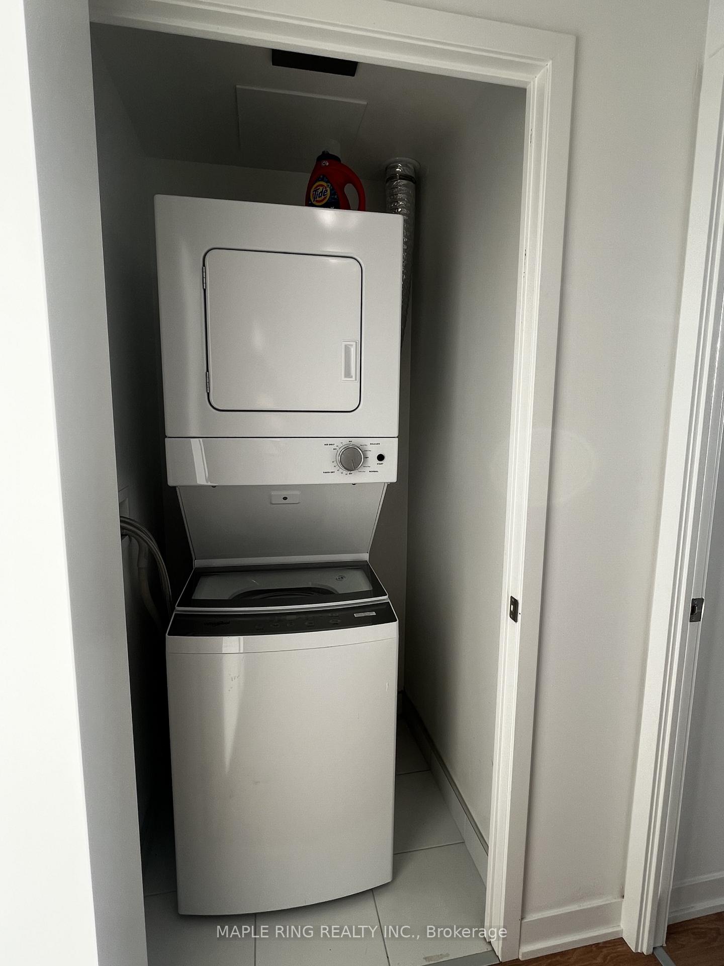 Photo 8 of Unit 910, 474 Caldari Road, Vaughan, Concord — HOMEH