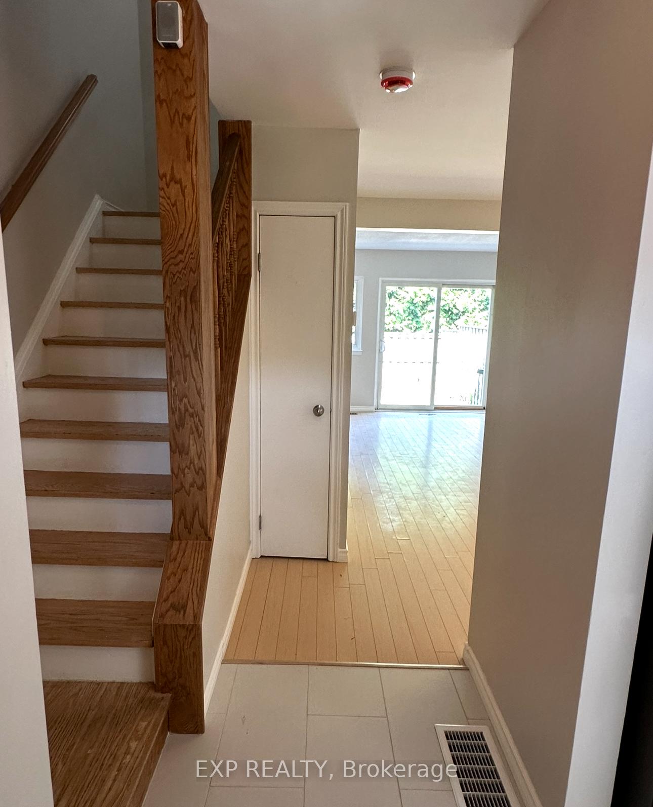 Photo 10 of Unit 42, 25 Garrow Drive, Hamilton, Gilkson — HOMEH