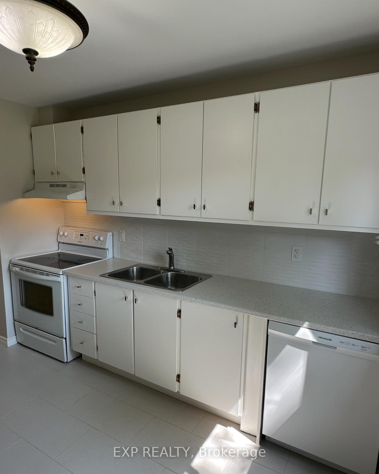 Photo 24 of Unit 42, 25 Garrow Drive, Hamilton, Gilkson — HOMEH