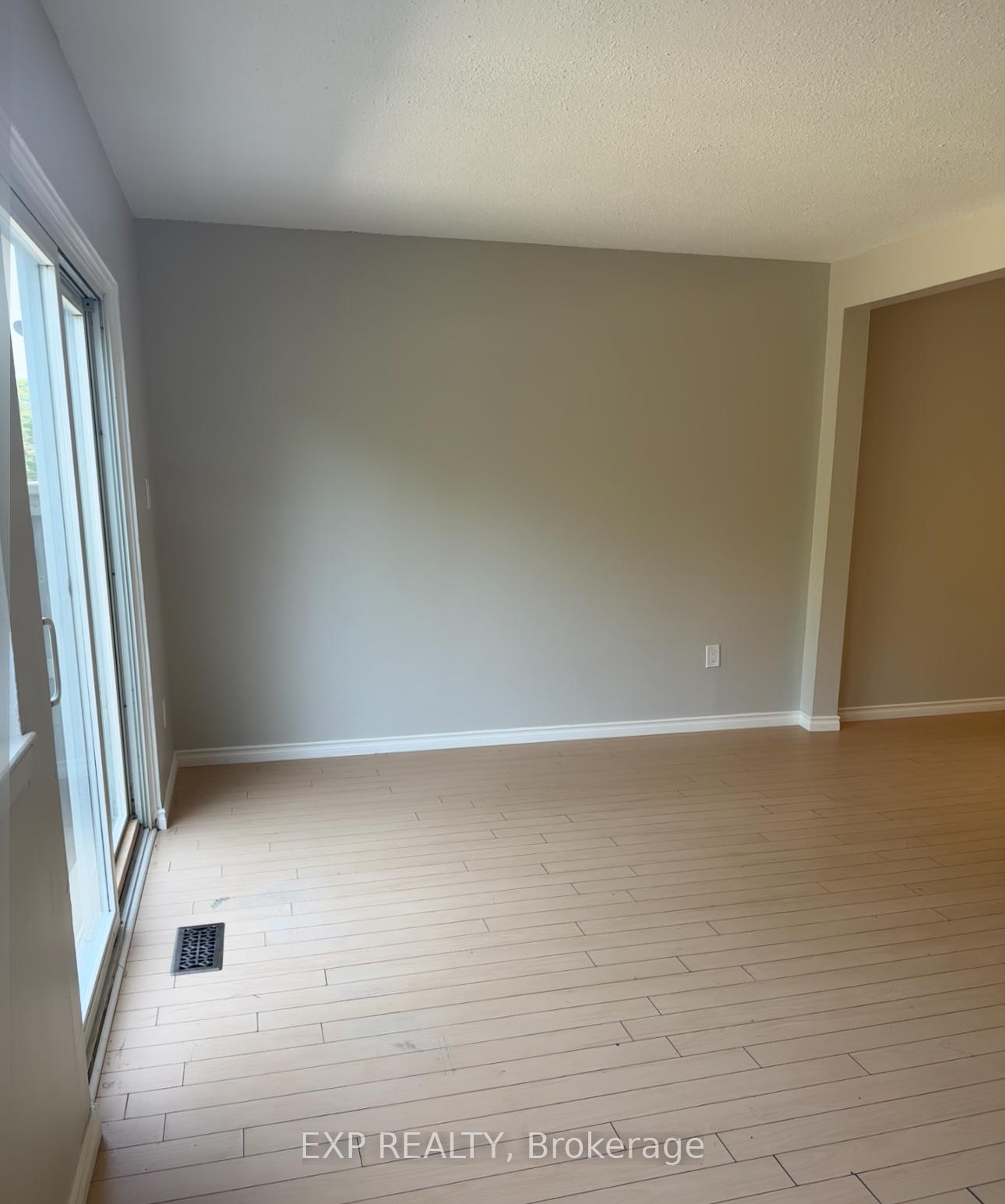 Photo 27 of Unit 42, 25 Garrow Drive, Hamilton, Gilkson — HOMEH