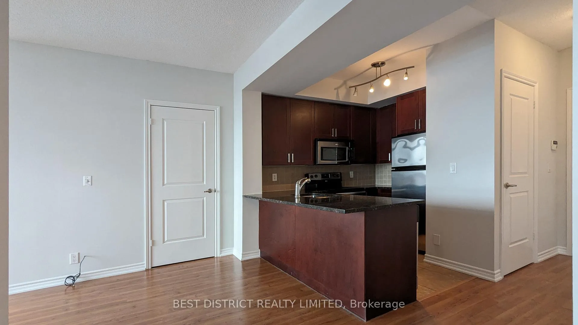 Photo 13 of Unit 1414, 9235 Jane Street, Vaughan, Maple — HOMEH