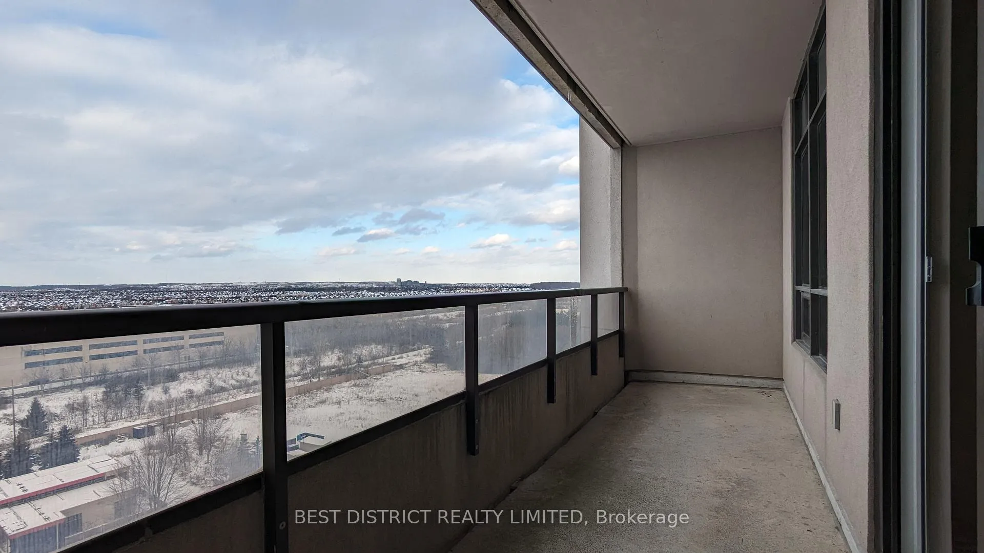 Photo 22 of Unit 1414, 9235 Jane Street, Vaughan, Maple — HOMEH