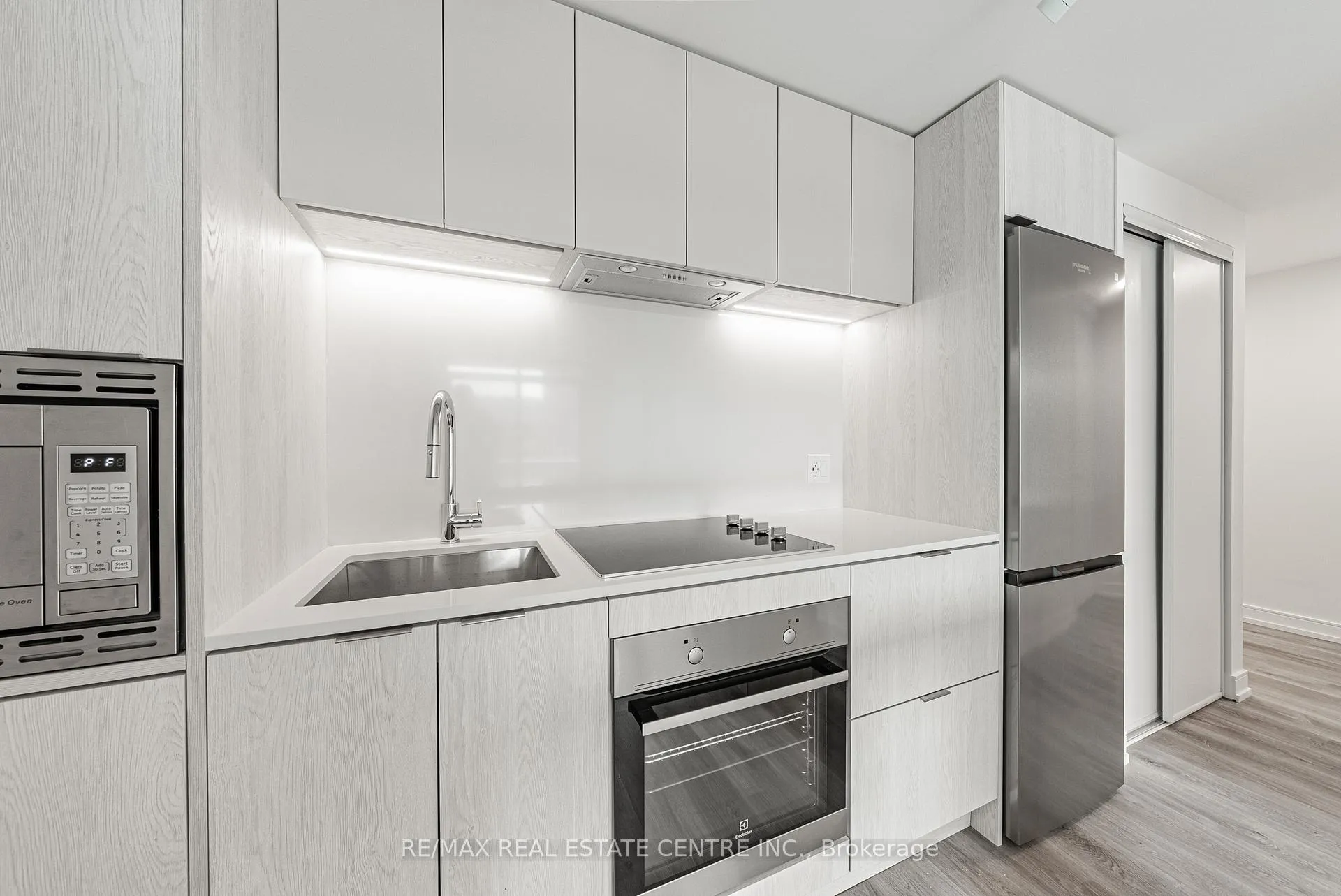 Photo 7 of Unit 511, 1 Jarvis Street, Hamilton, Beasley — HOMEH