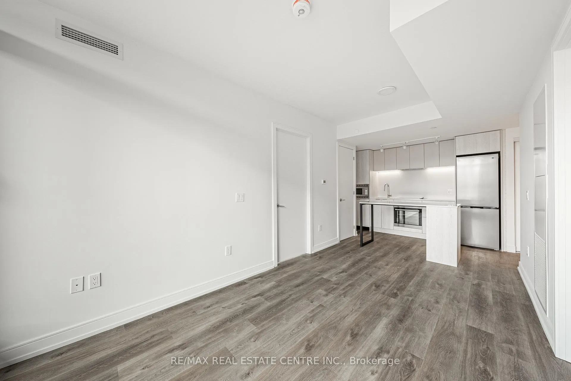 Photo 10 of Unit 511, 1 Jarvis Street, Hamilton, Beasley — HOMEH