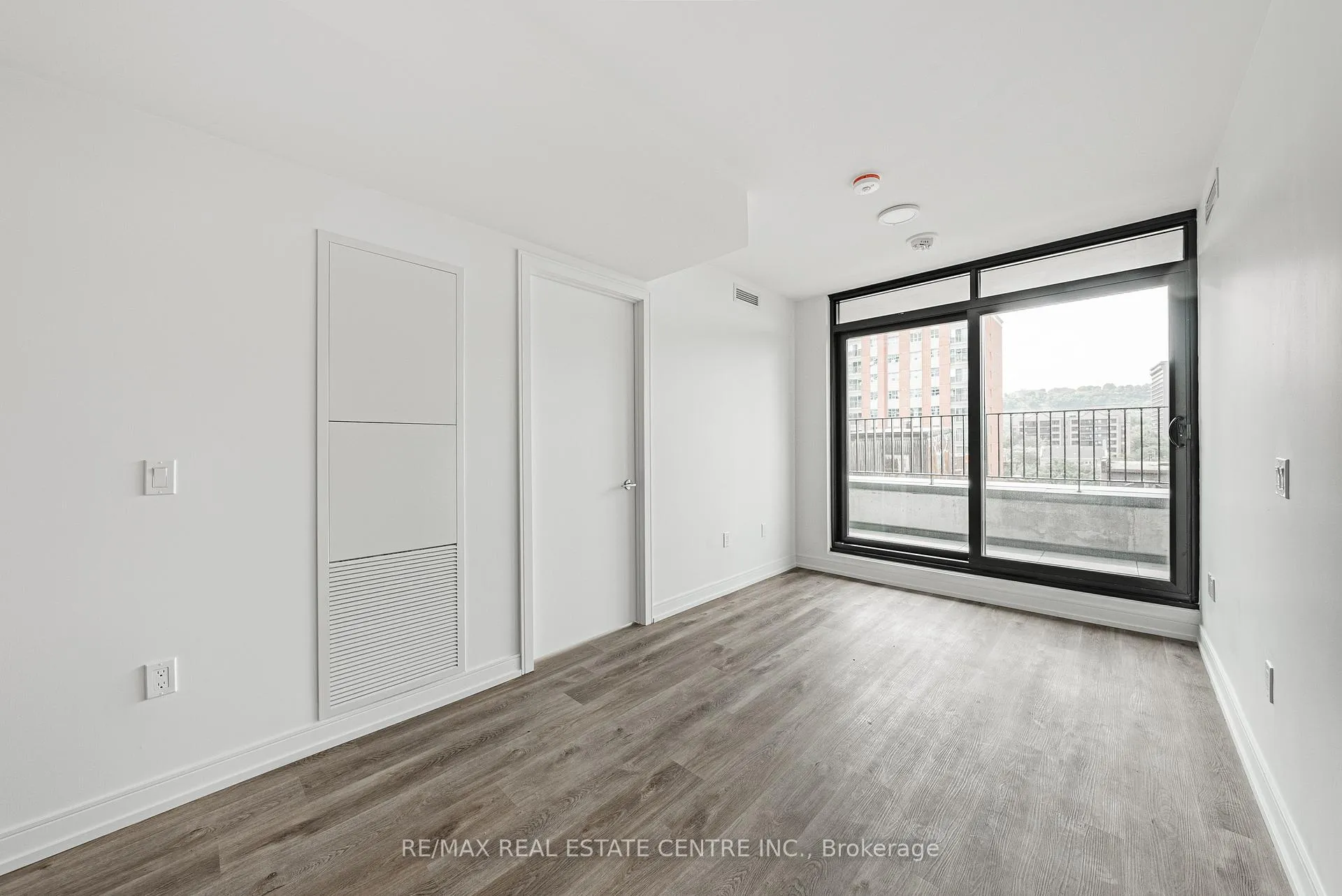 Photo 12 of Unit 511, 1 Jarvis Street, Hamilton, Beasley — HOMEH