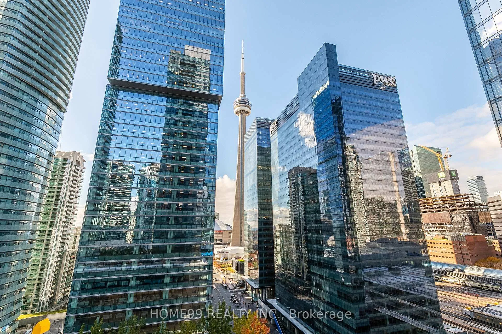 Front of Unit 1404, 65 Bremner Boulevard