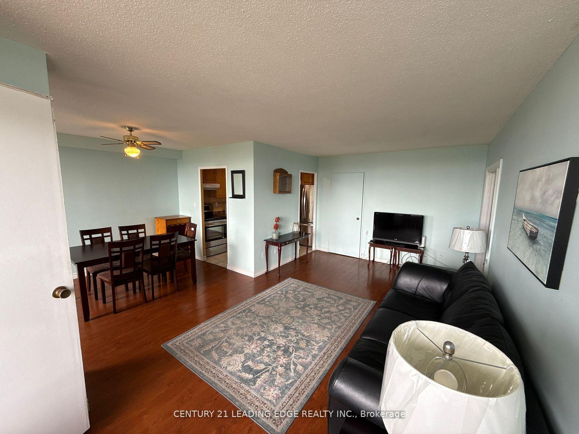 Photo 6 of Unit 815, 20 Edgecliff Golfway, Toronto, Flemingdon Park — HOMEH
