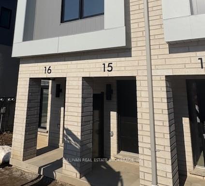 Photo 2 of Unit 15, 15 Stauffer Woods Trail, Kitchener — HOMEH