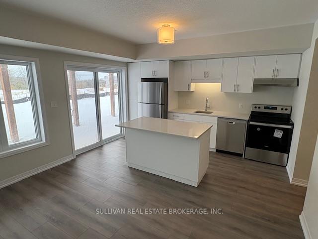 Photo 5 of Unit 15, 15 Stauffer Woods Trail, Kitchener — HOMEH