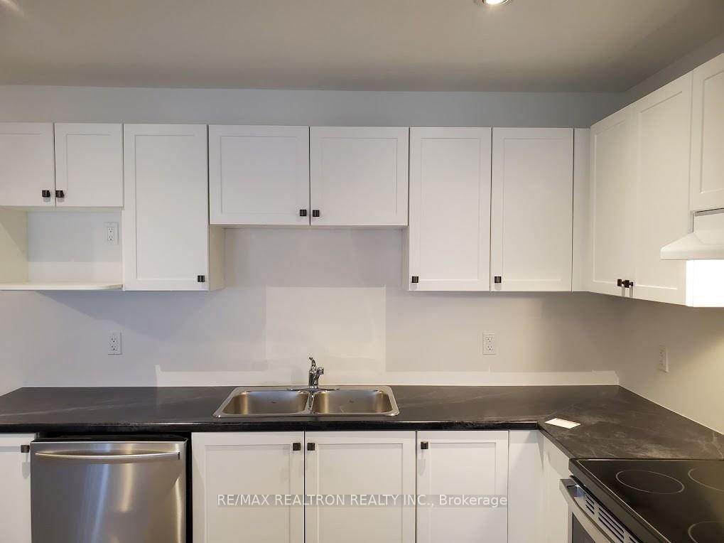 Photo 5 of 39 Foley Crescent, Collingwood — HOMEH
