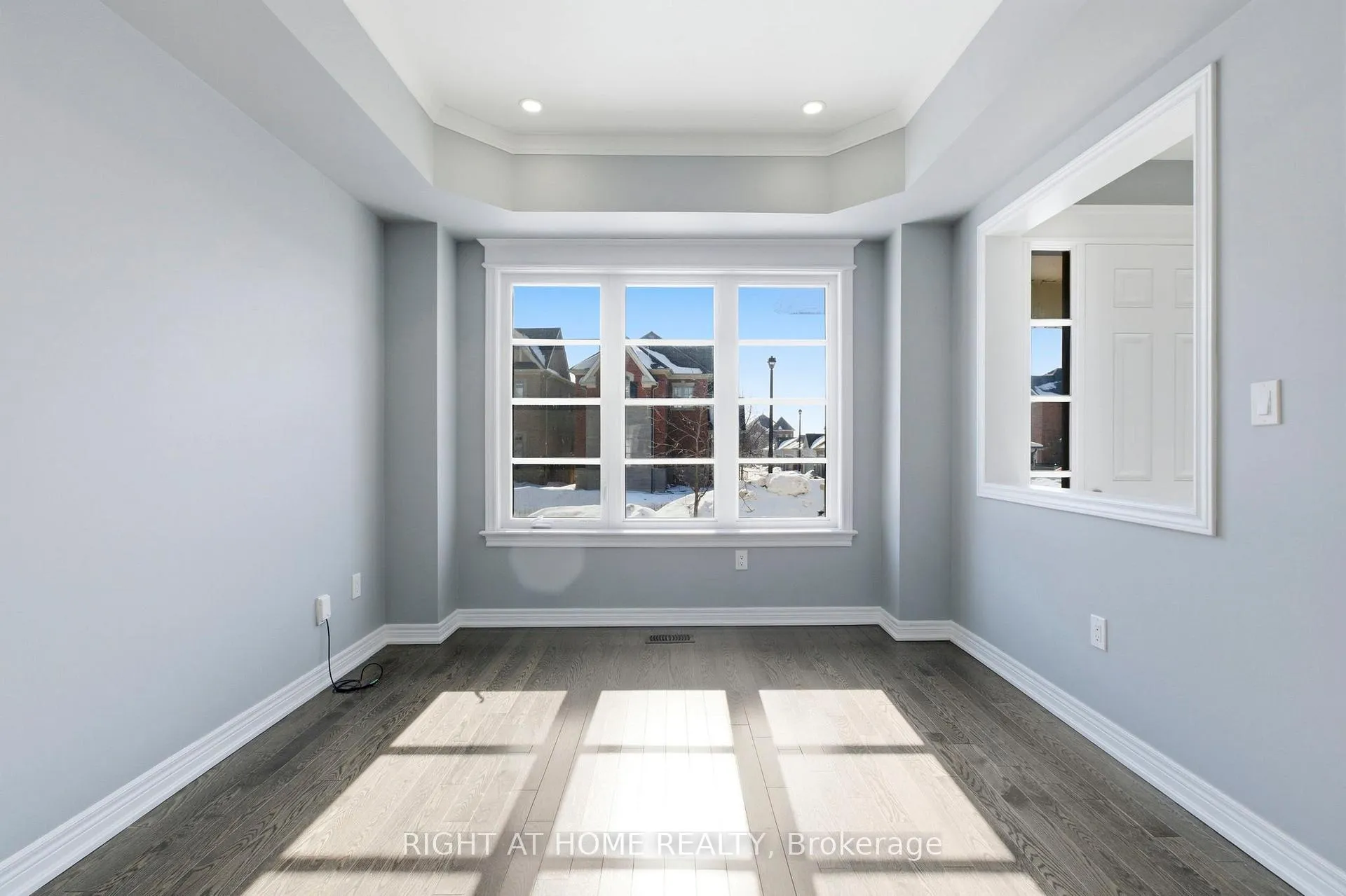 Photo 6 of 200 Paradelle Drive, Richmond Hill, Oak Ridges Lake Wilcox — HOMEH