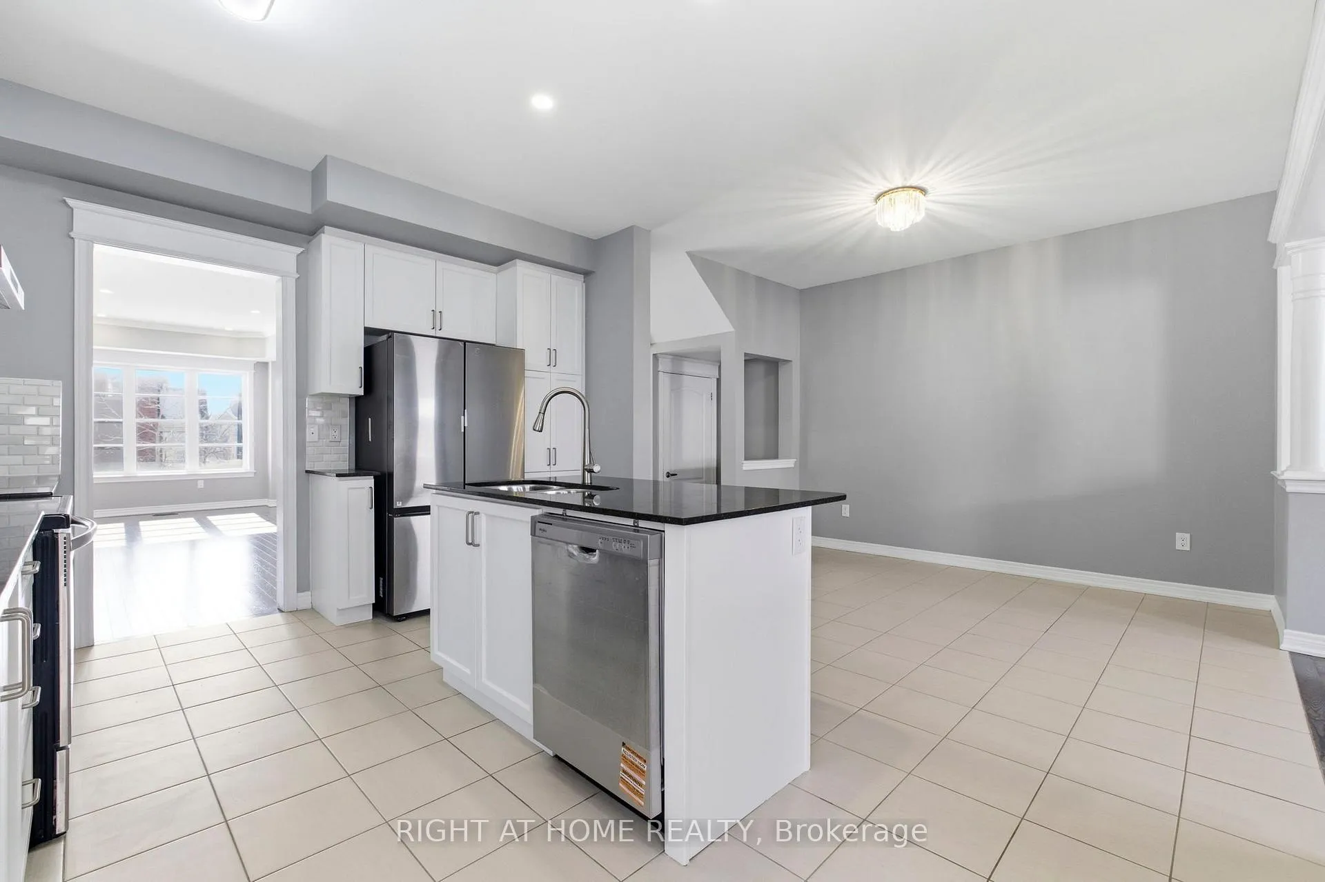Photo 14 of 200 Paradelle Drive, Richmond Hill, Oak Ridges Lake Wilcox — HOMEH