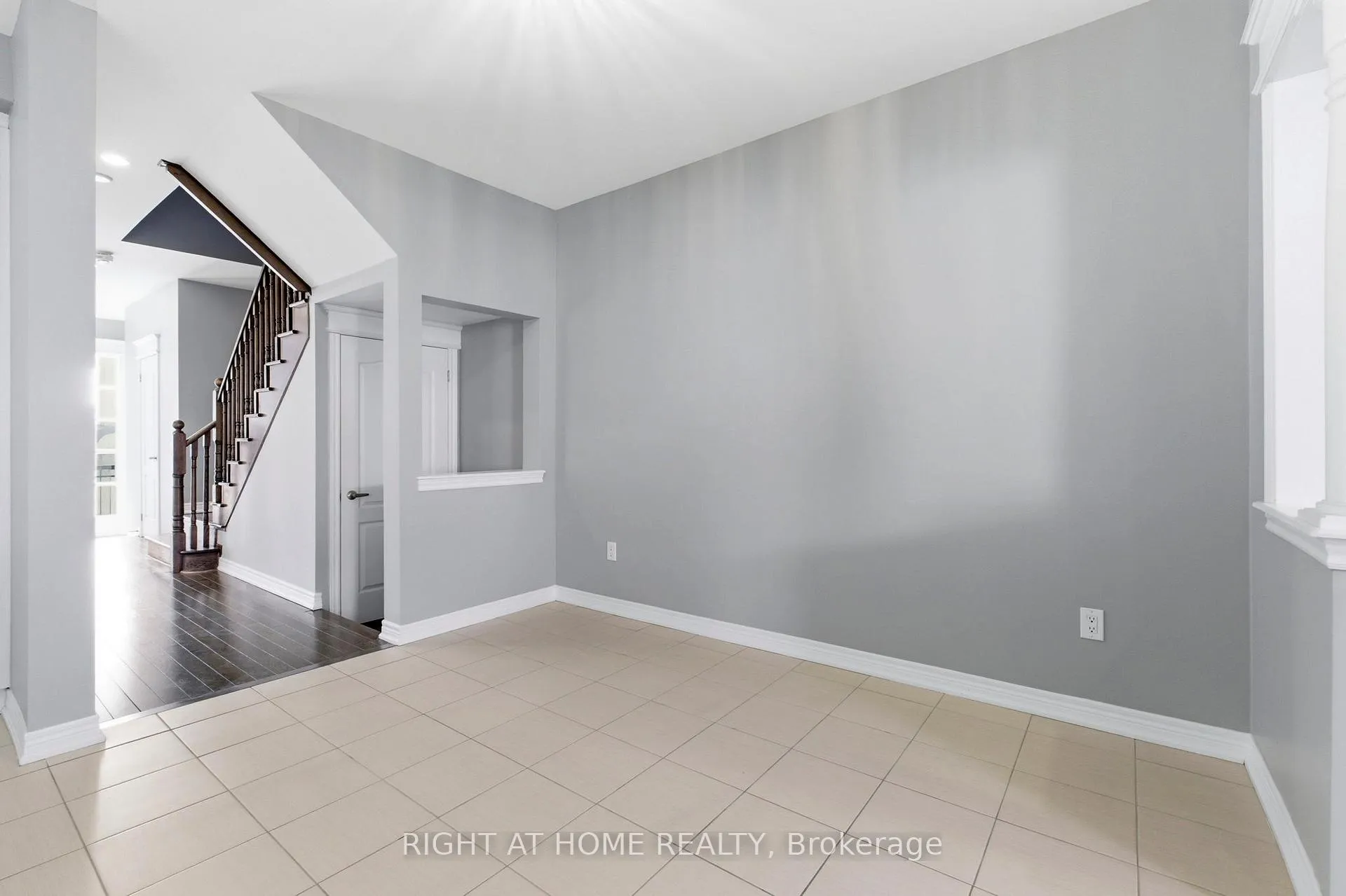 Photo 16 of 200 Paradelle Drive, Richmond Hill, Oak Ridges Lake Wilcox — HOMEH