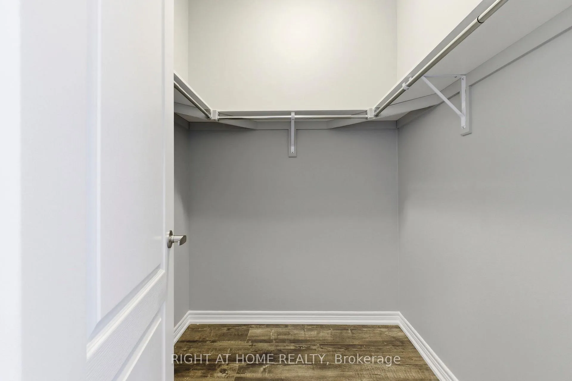Photo 23 of 200 Paradelle Drive, Richmond Hill, Oak Ridges Lake Wilcox — HOMEH