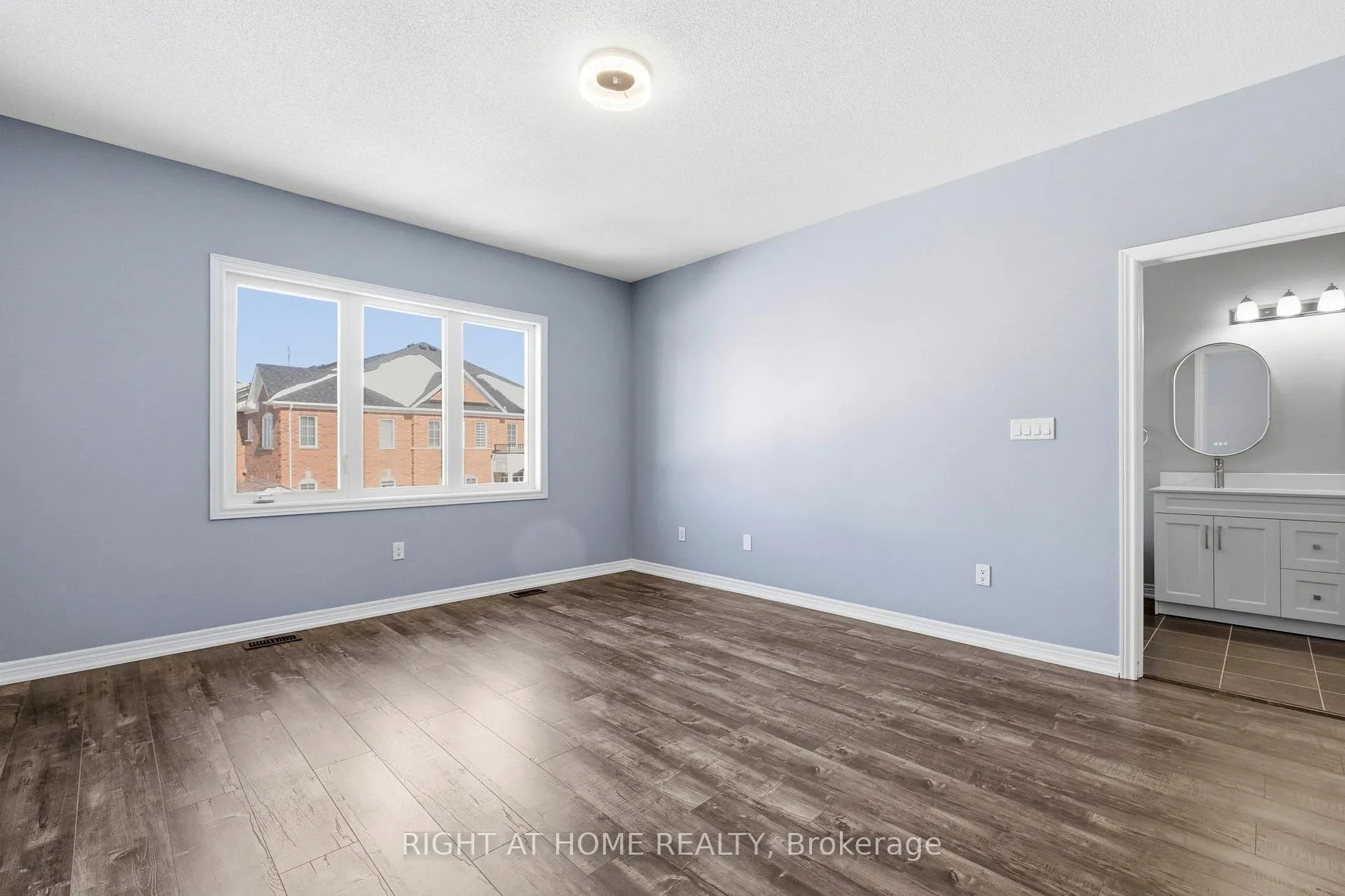 Photo 24 of 200 Paradelle Drive, Richmond Hill, Oak Ridges Lake Wilcox — HOMEH