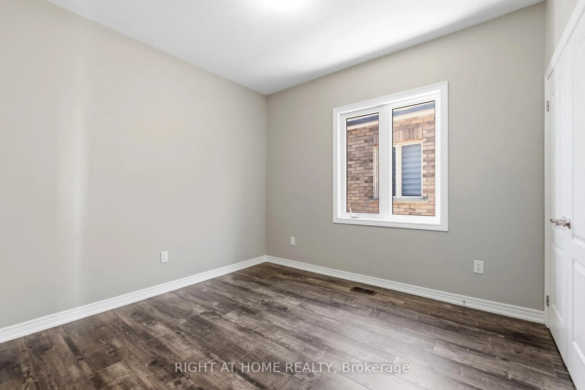 Photo 28 of 200 Paradelle Drive, Richmond Hill, Oak Ridges Lake Wilcox — HOMEH