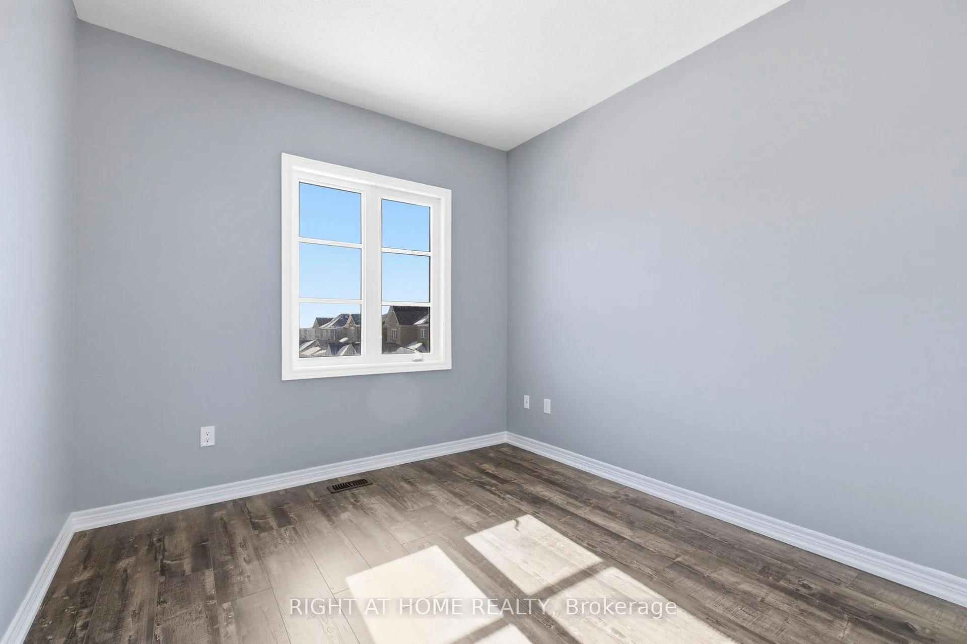 Photo 31 of 200 Paradelle Drive, Richmond Hill, Oak Ridges Lake Wilcox — HOMEH