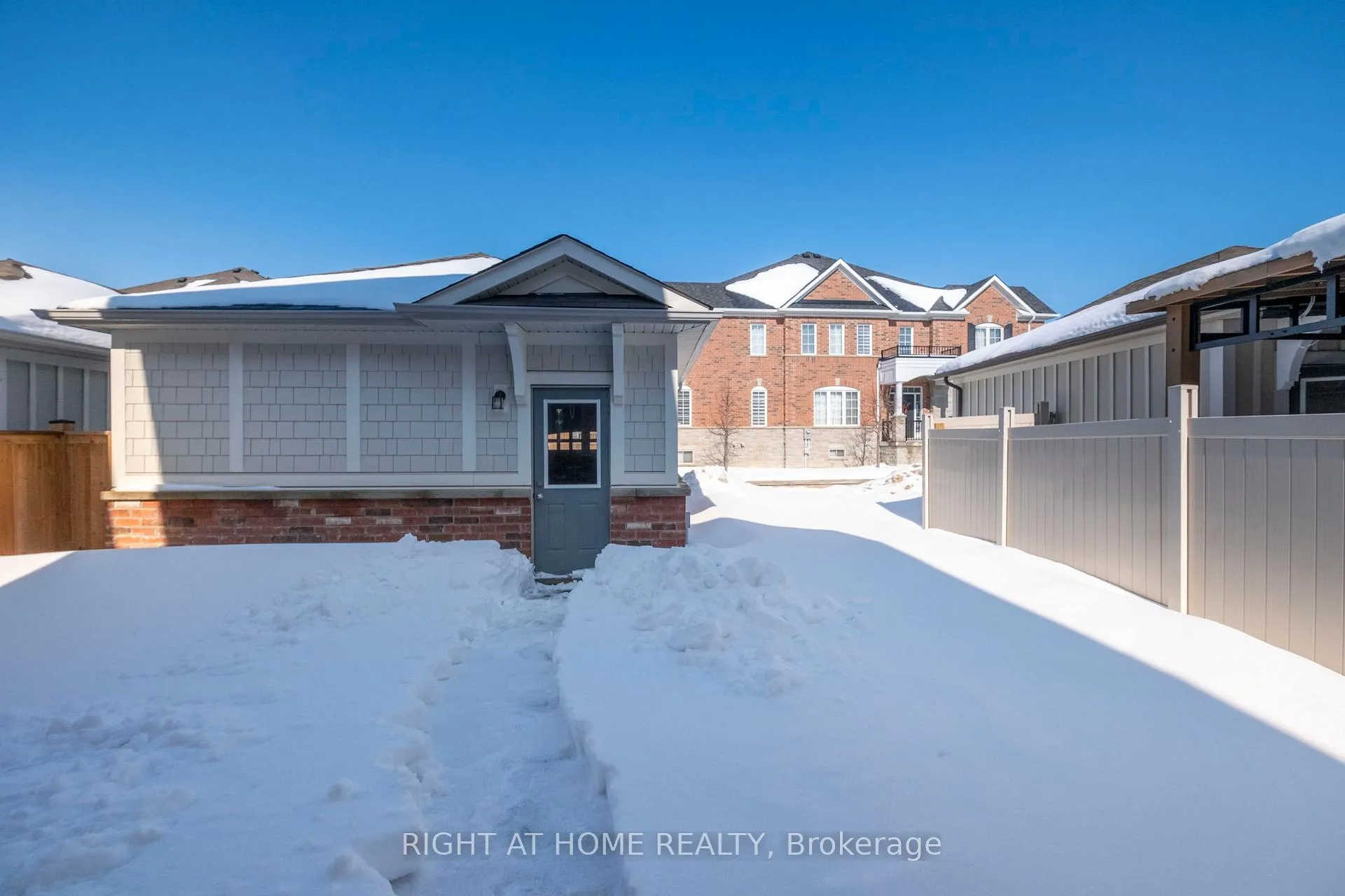 Photo 36 of 200 Paradelle Drive, Richmond Hill, Oak Ridges Lake Wilcox — HOMEH