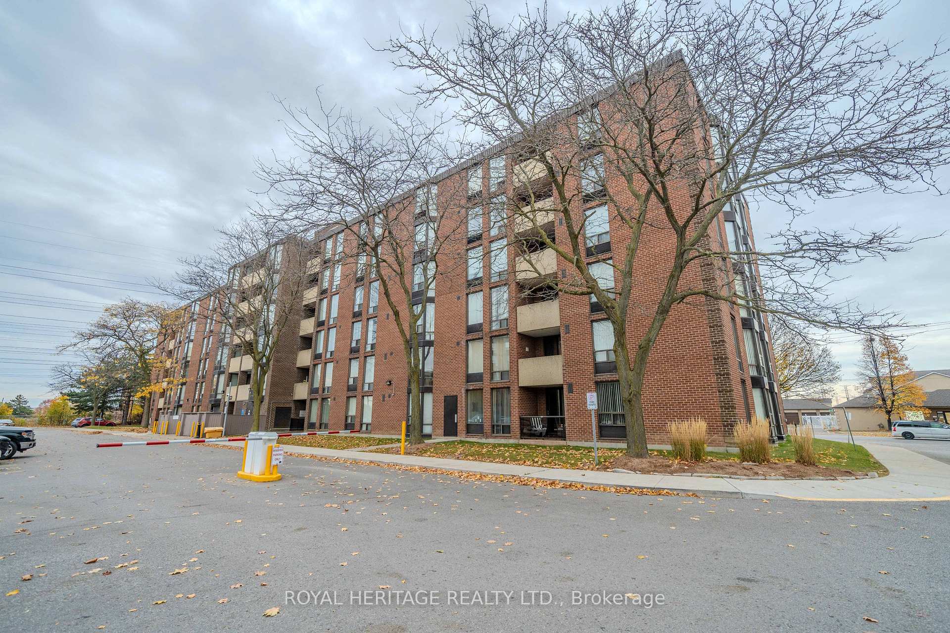 Front of Unit 311, 1540 Pickering Parkway