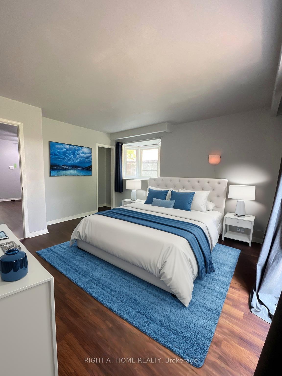 Photo 2 of 302 Westcourt Place, Waterloo, Beechwood — HOMEH