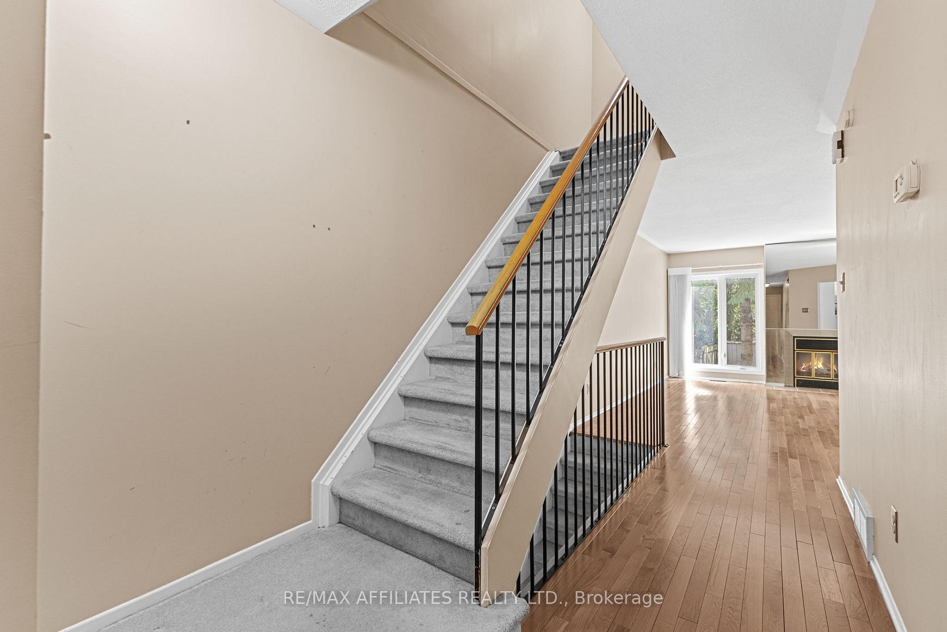 Photo 3 of 62 Bridgewater Terrace, Ottawa, Barrhaven - Cedargrove/Fraserdale — HOMEH
