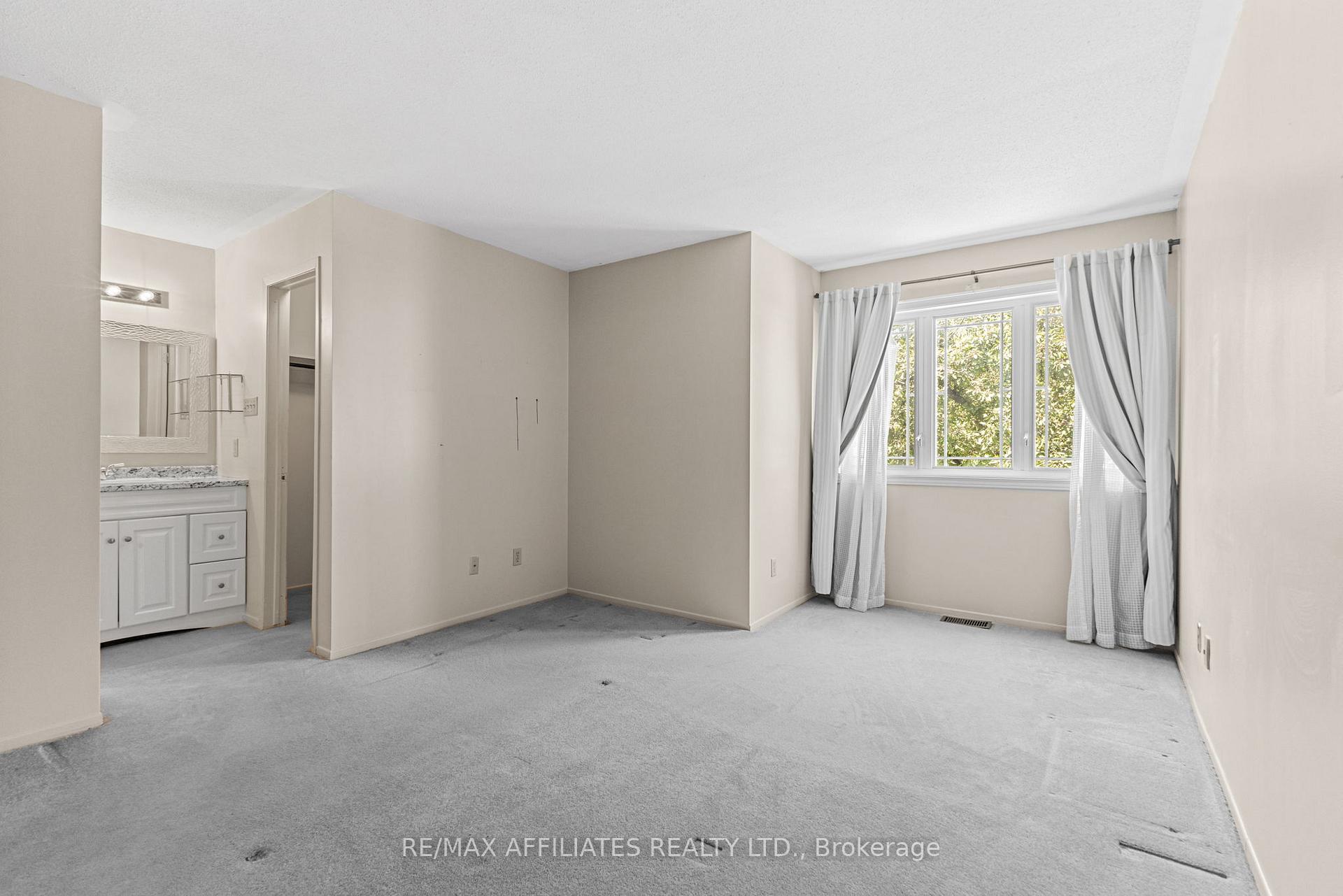 Photo 10 of 62 Bridgewater Terrace, Ottawa, Barrhaven - Cedargrove/Fraserdale — HOMEH