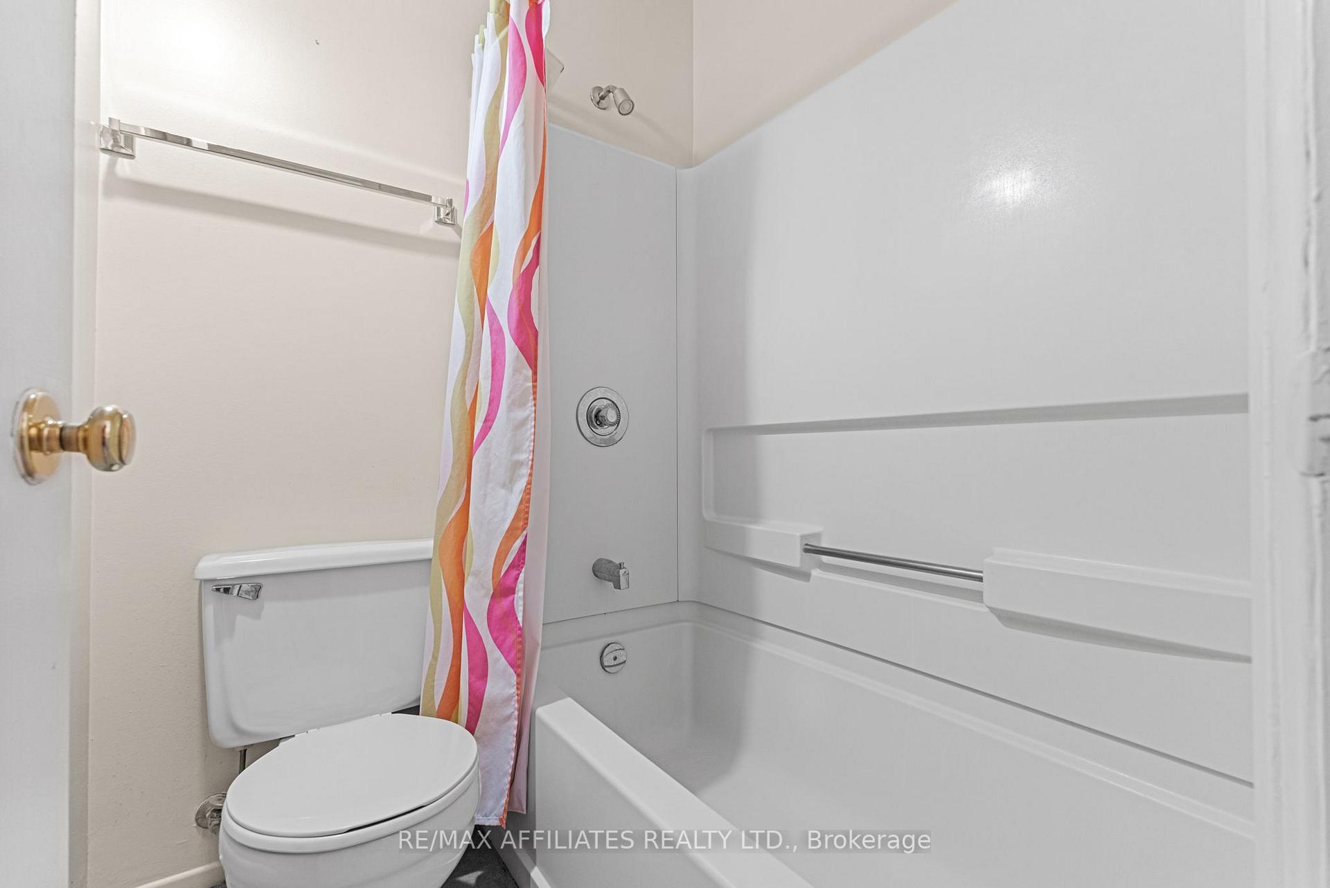 Photo 16 of 62 Bridgewater Terrace, Ottawa, Barrhaven - Cedargrove/Fraserdale — HOMEH