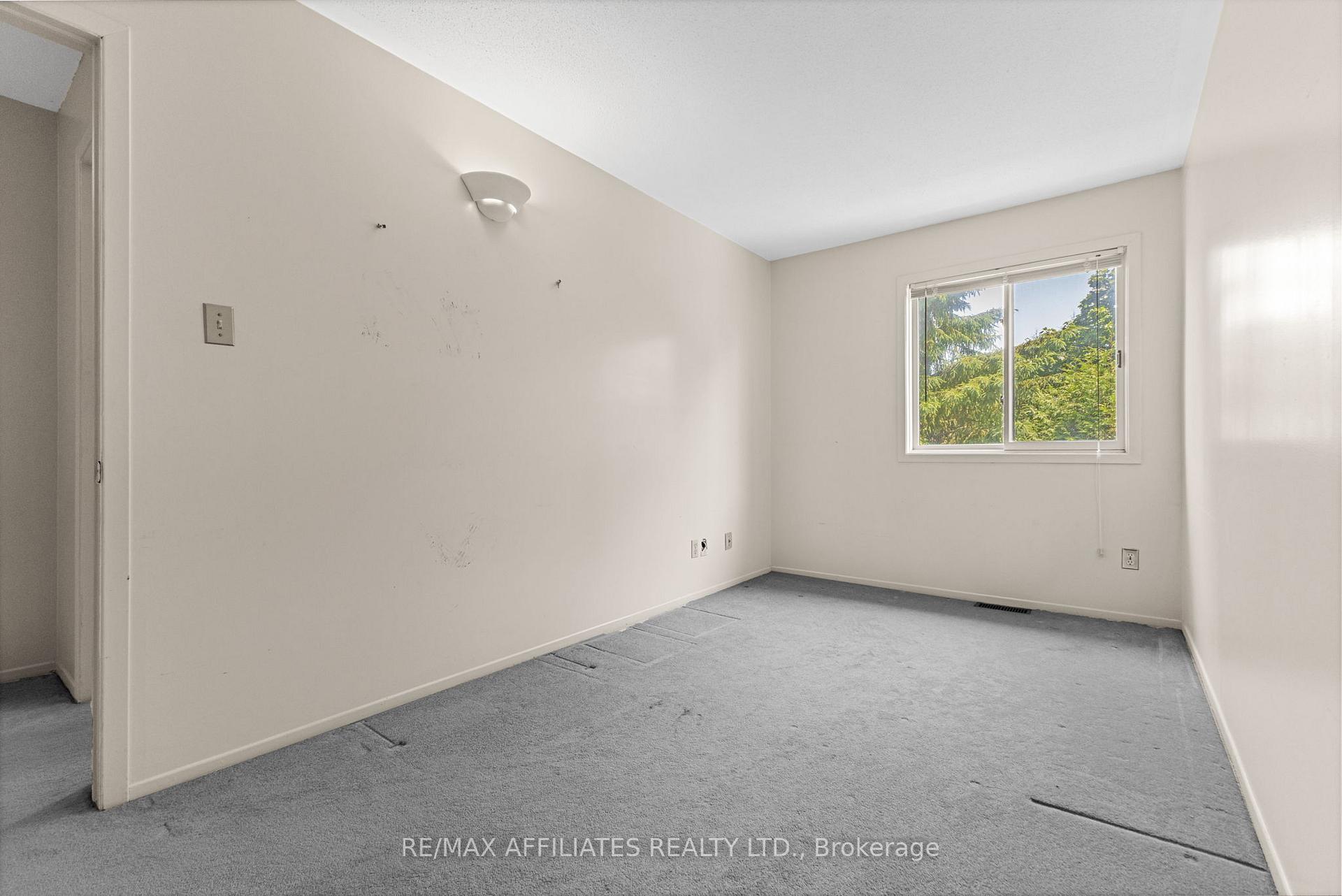 Photo 17 of 62 Bridgewater Terrace, Ottawa, Barrhaven - Cedargrove/Fraserdale — HOMEH