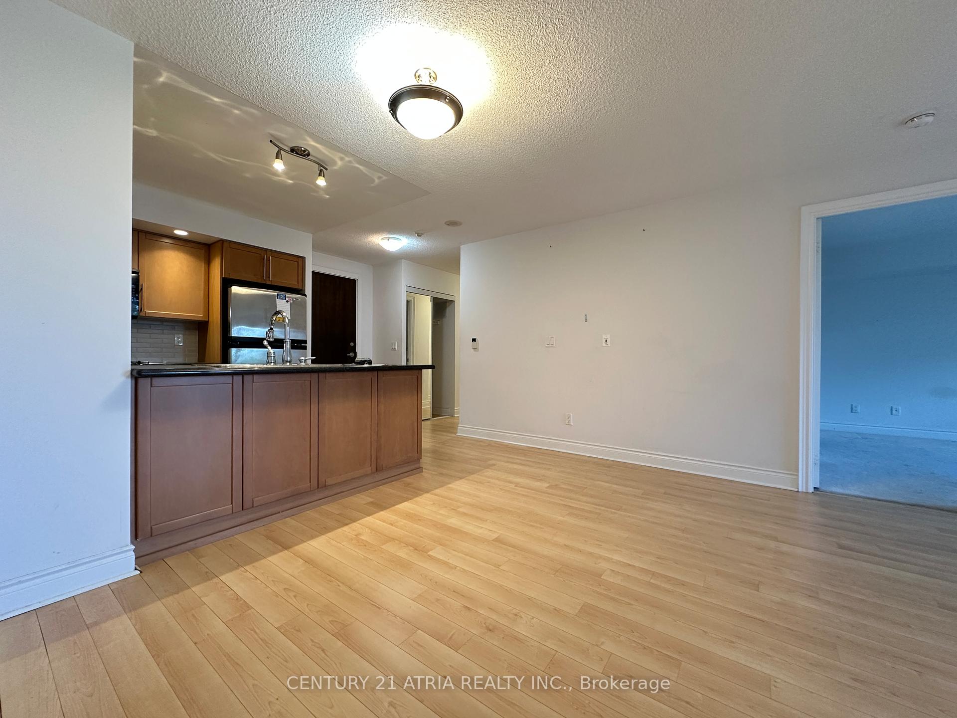 Photo 5 of Unit 581, 23 Cox Boulevard, Markham, Unionville — HOMEH