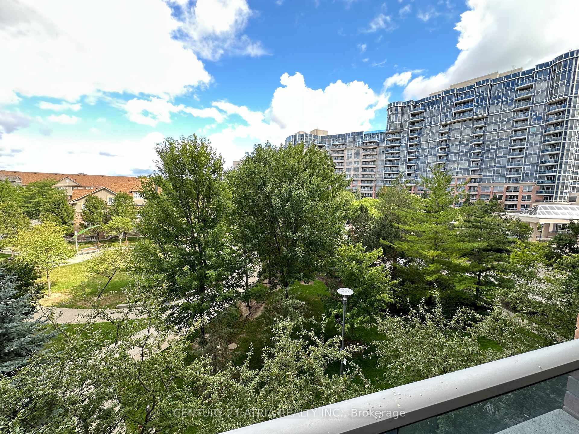Photo 13 of Unit 581, 23 Cox Boulevard, Markham, Unionville — HOMEH