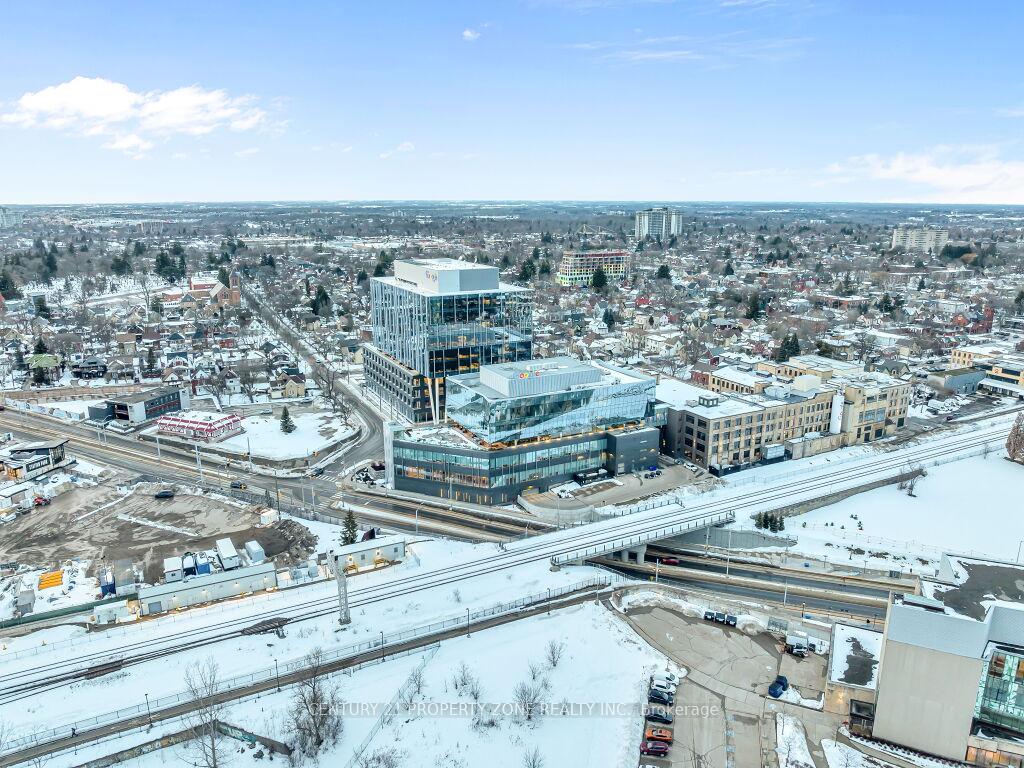 Photo 5 of Unit 1402, 104 Garment Street, Kitchener — HOMEH