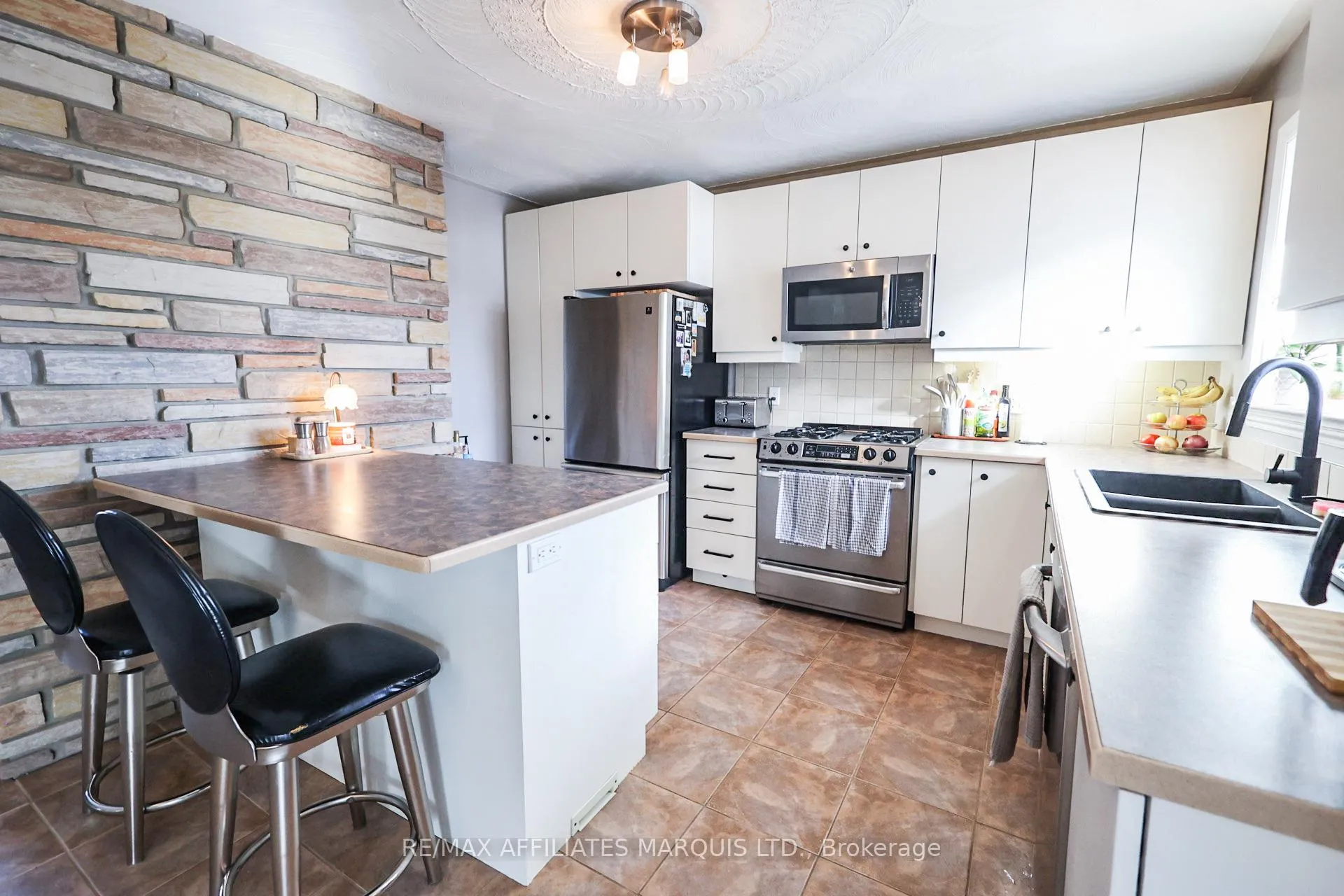 Photo 4 of 66 Jean Street, North Glengarry, Alexandria — HOMEH