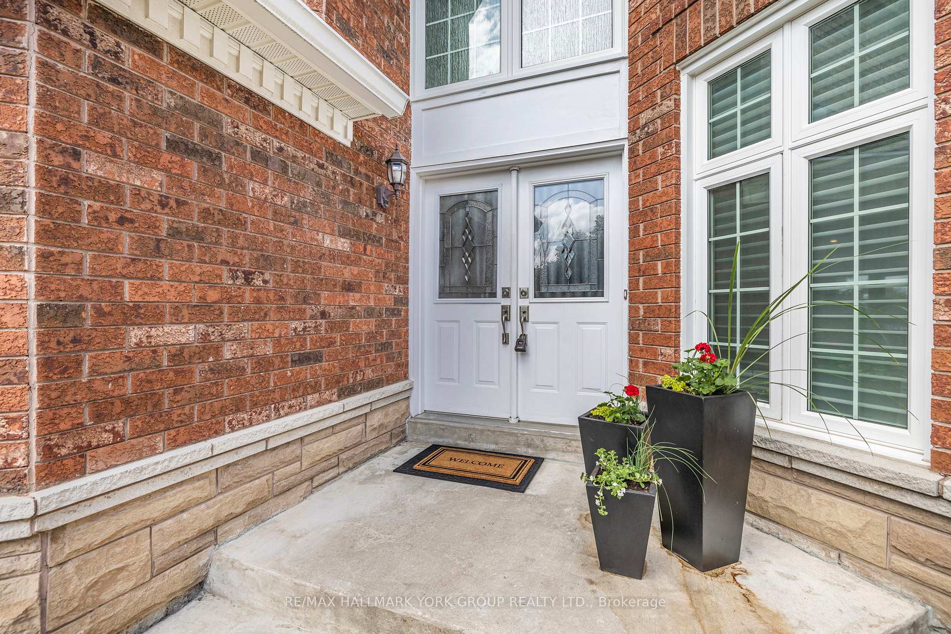 Photo 4 of 59 Rush Road, Aurora, Bayview Wellington — HOMEH