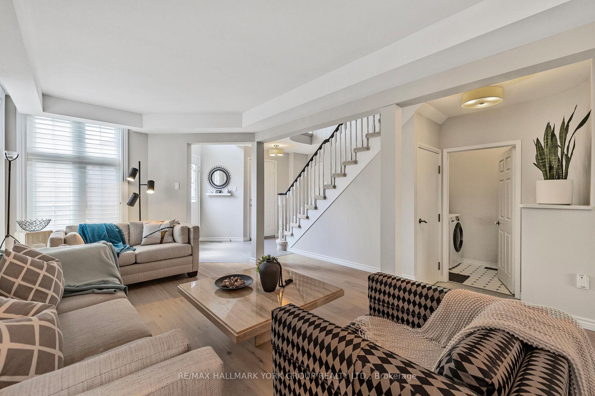 Photo 5 of 59 Rush Road, Aurora, Bayview Wellington — HOMEH