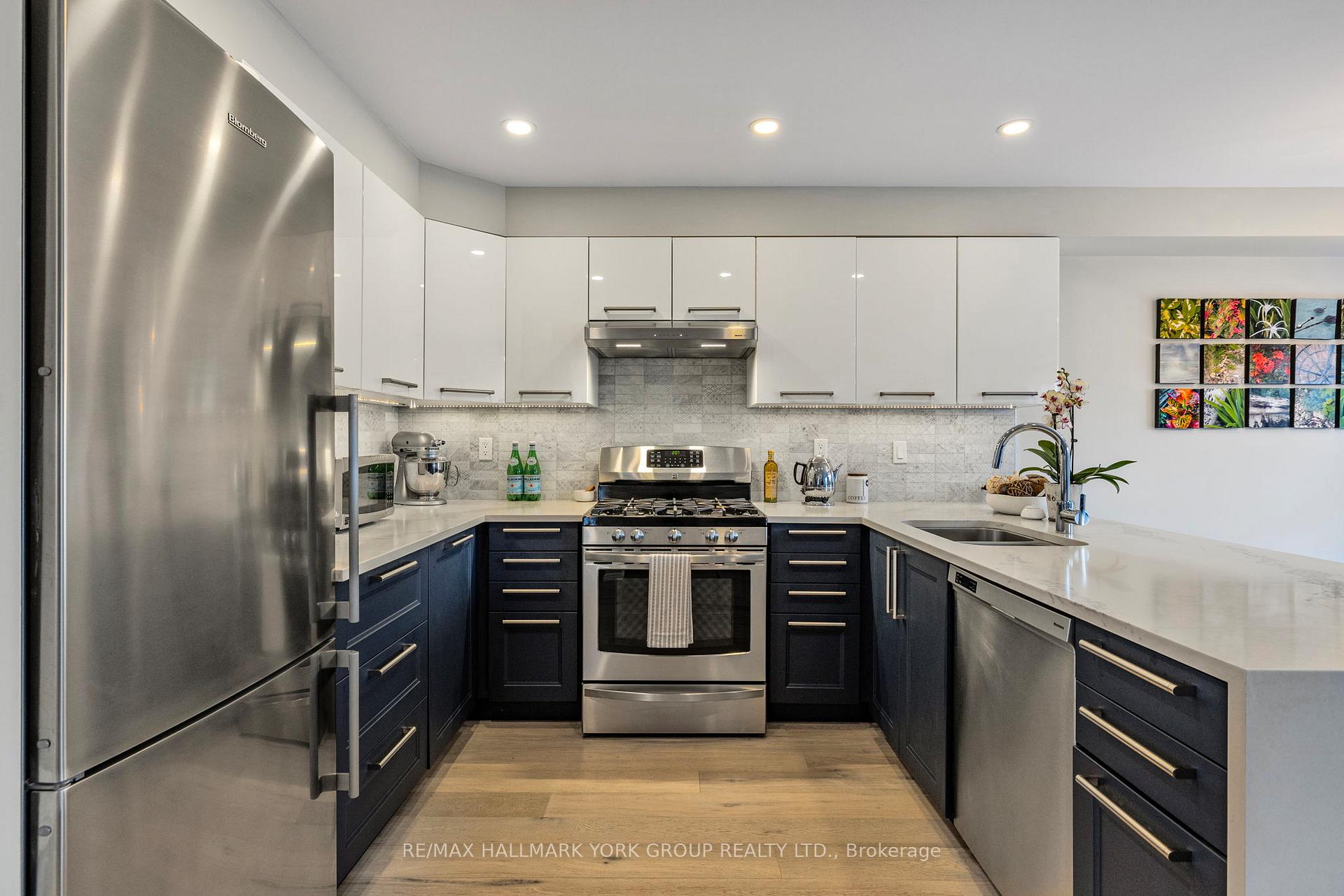 Photo 15 of 59 Rush Road, Aurora, Bayview Wellington — HOMEH