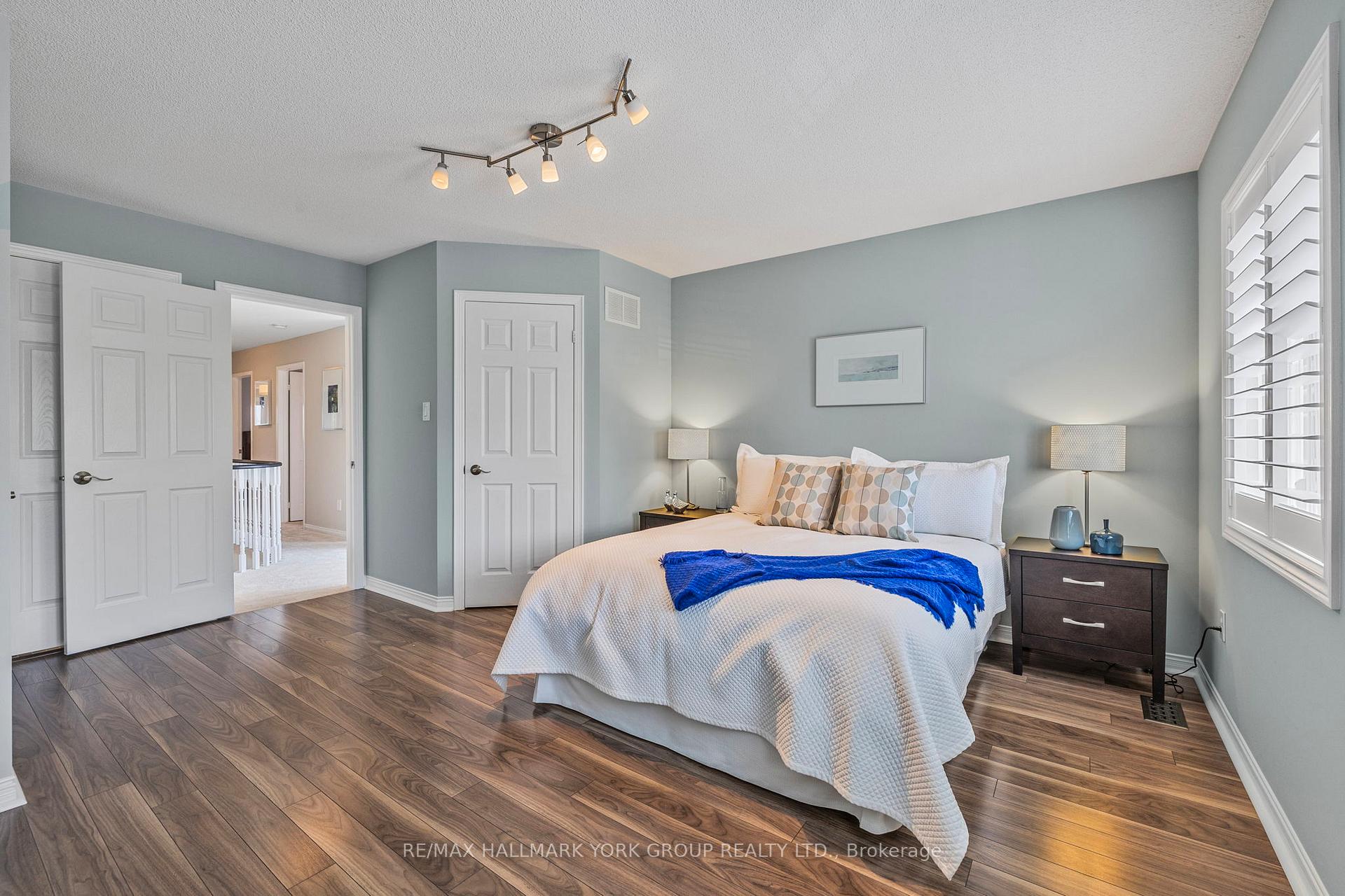 Photo 22 of 59 Rush Road, Aurora, Bayview Wellington — HOMEH