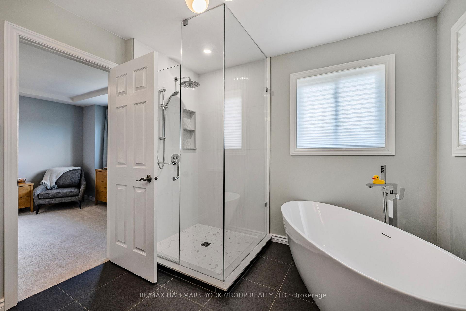 Photo 33 of 59 Rush Road, Aurora, Bayview Wellington — HOMEH