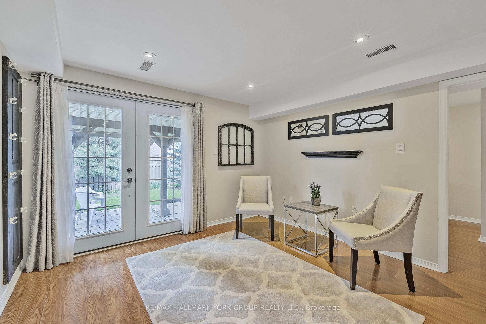 Photo 40 of 59 Rush Road, Aurora, Bayview Wellington — HOMEH