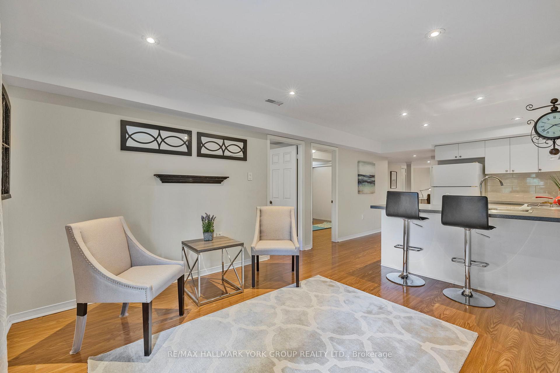 Photo 36 of 59 Rush Road, Aurora, Bayview Wellington — HOMEH