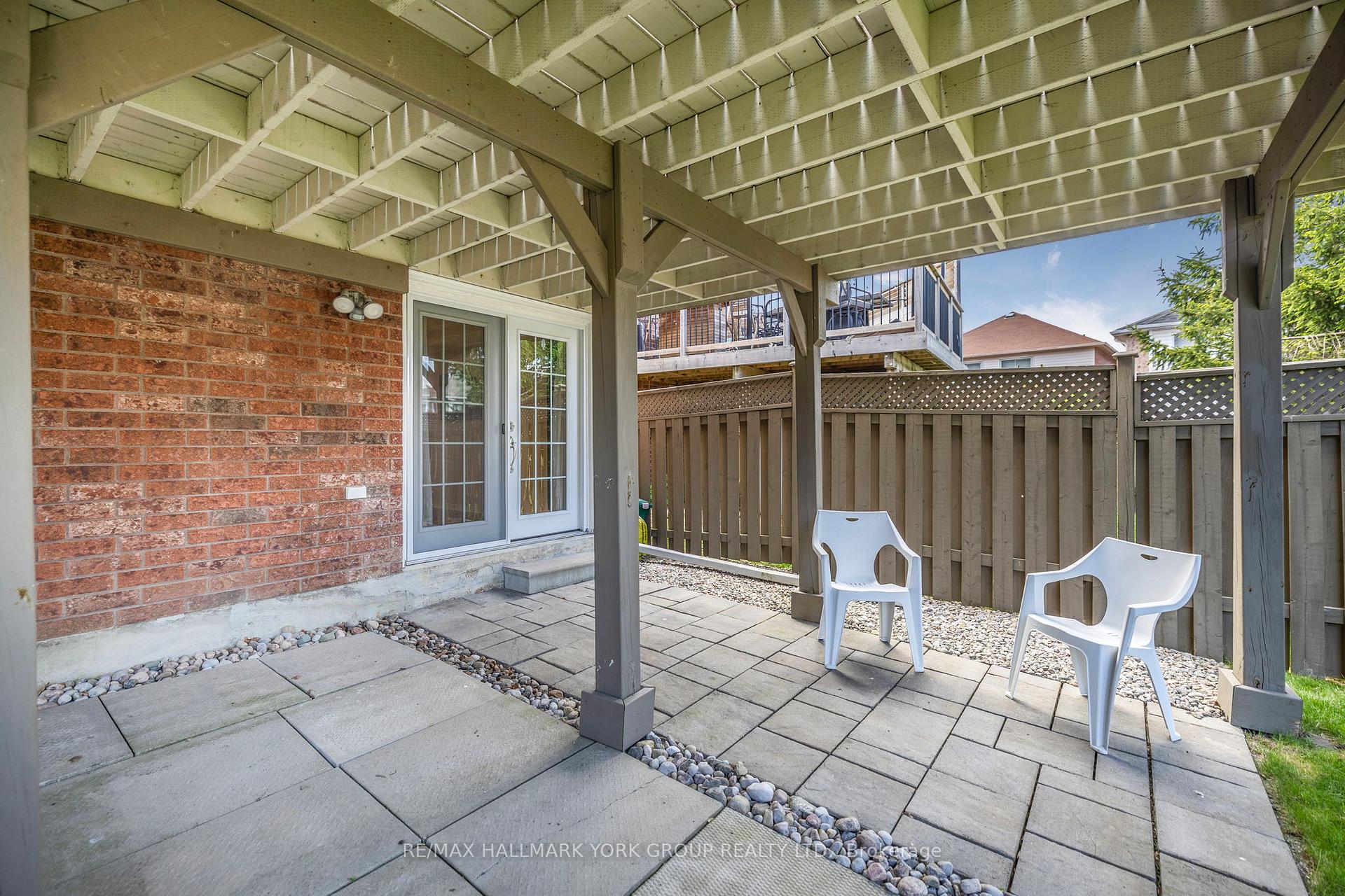 Photo 44 of 59 Rush Road, Aurora, Bayview Wellington — HOMEH