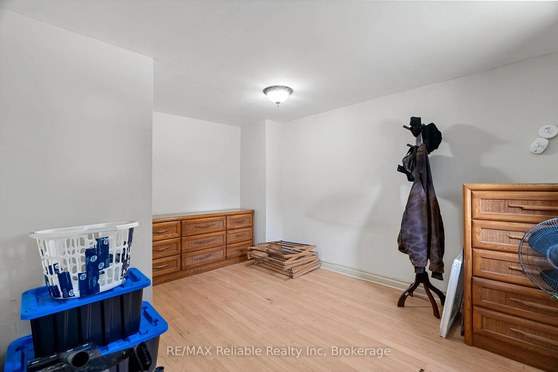 Photo 8 of 332 James Street, Central Huron, Clinton — HOMEH