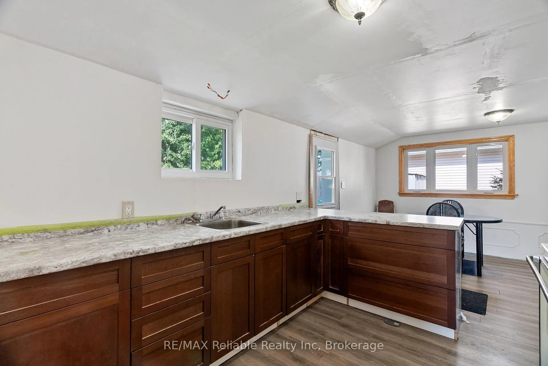 Photo 14 of 332 James Street, Central Huron, Clinton — HOMEH