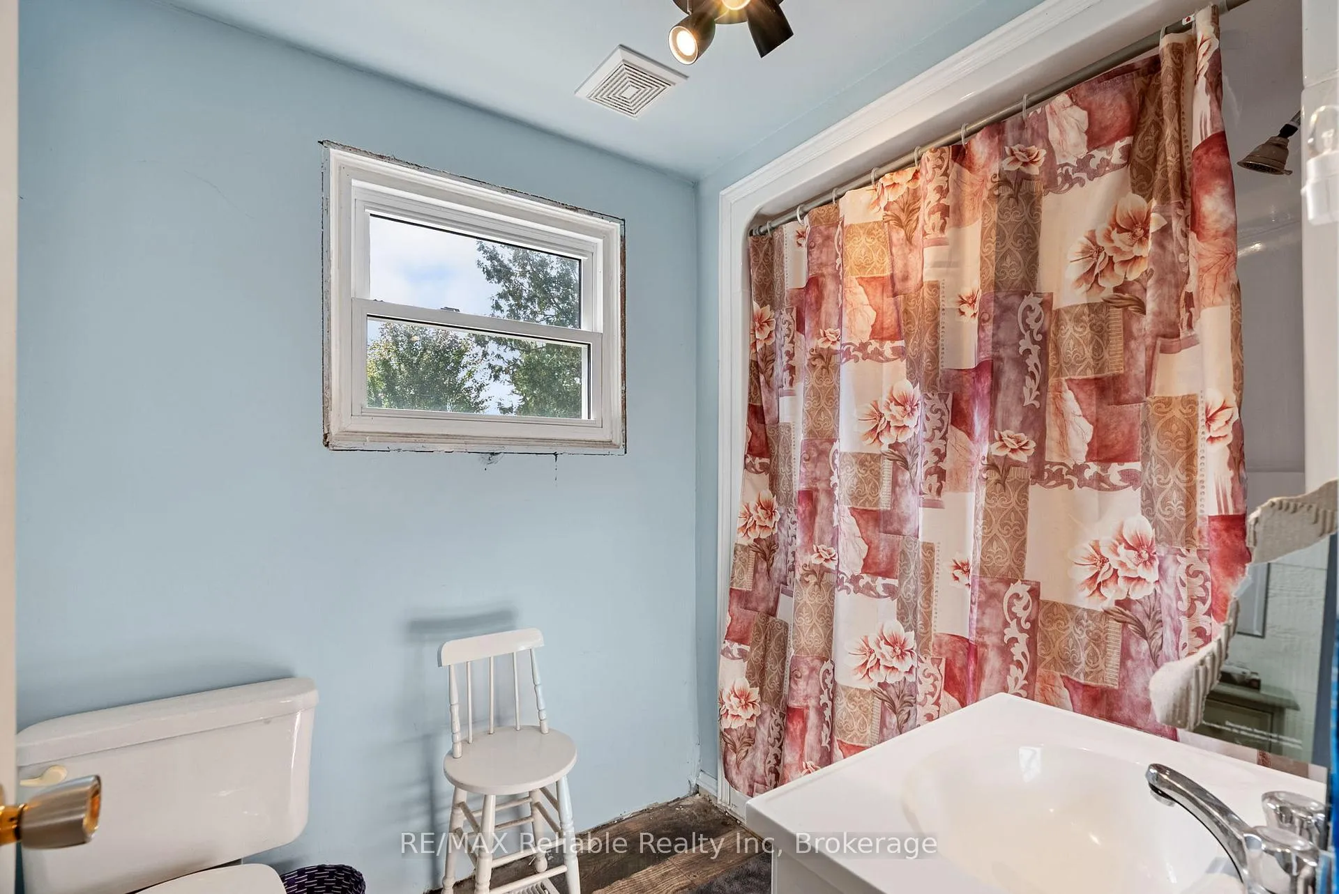 Photo 15 of 332 James Street, Central Huron, Clinton — HOMEH