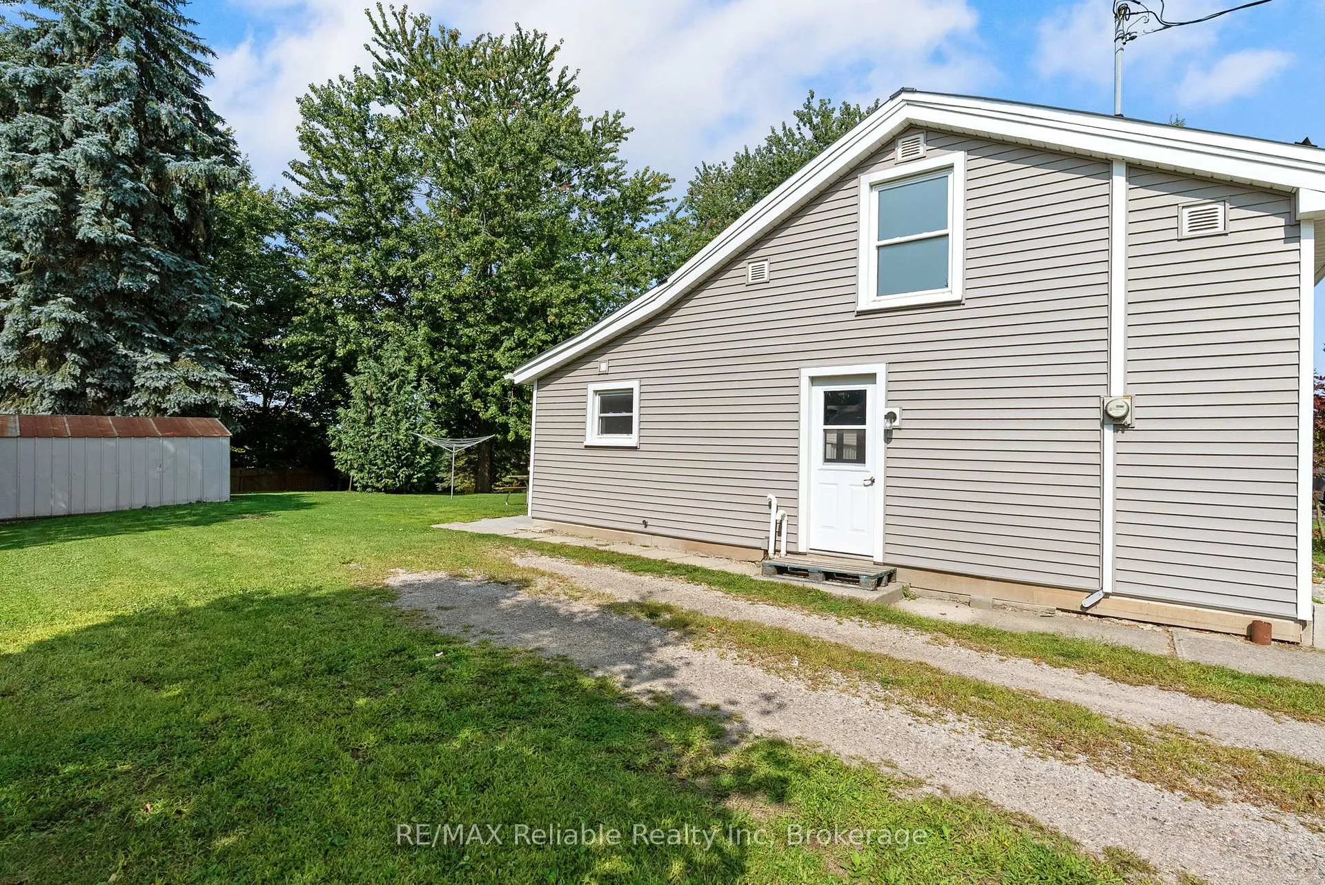 Photo 19 of 332 James Street, Central Huron, Clinton — HOMEH