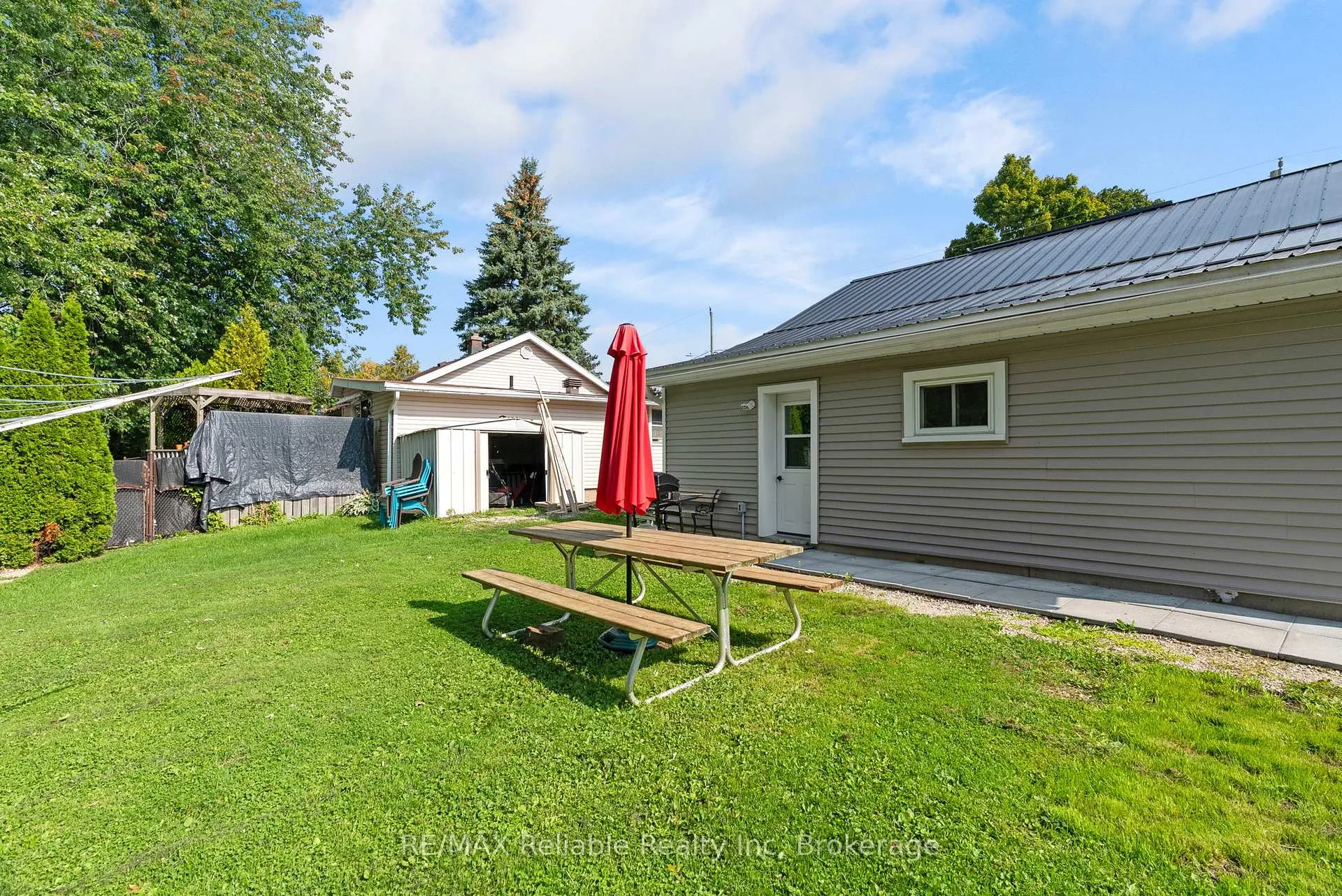 Photo 21 of 332 James Street, Central Huron, Clinton — HOMEH
