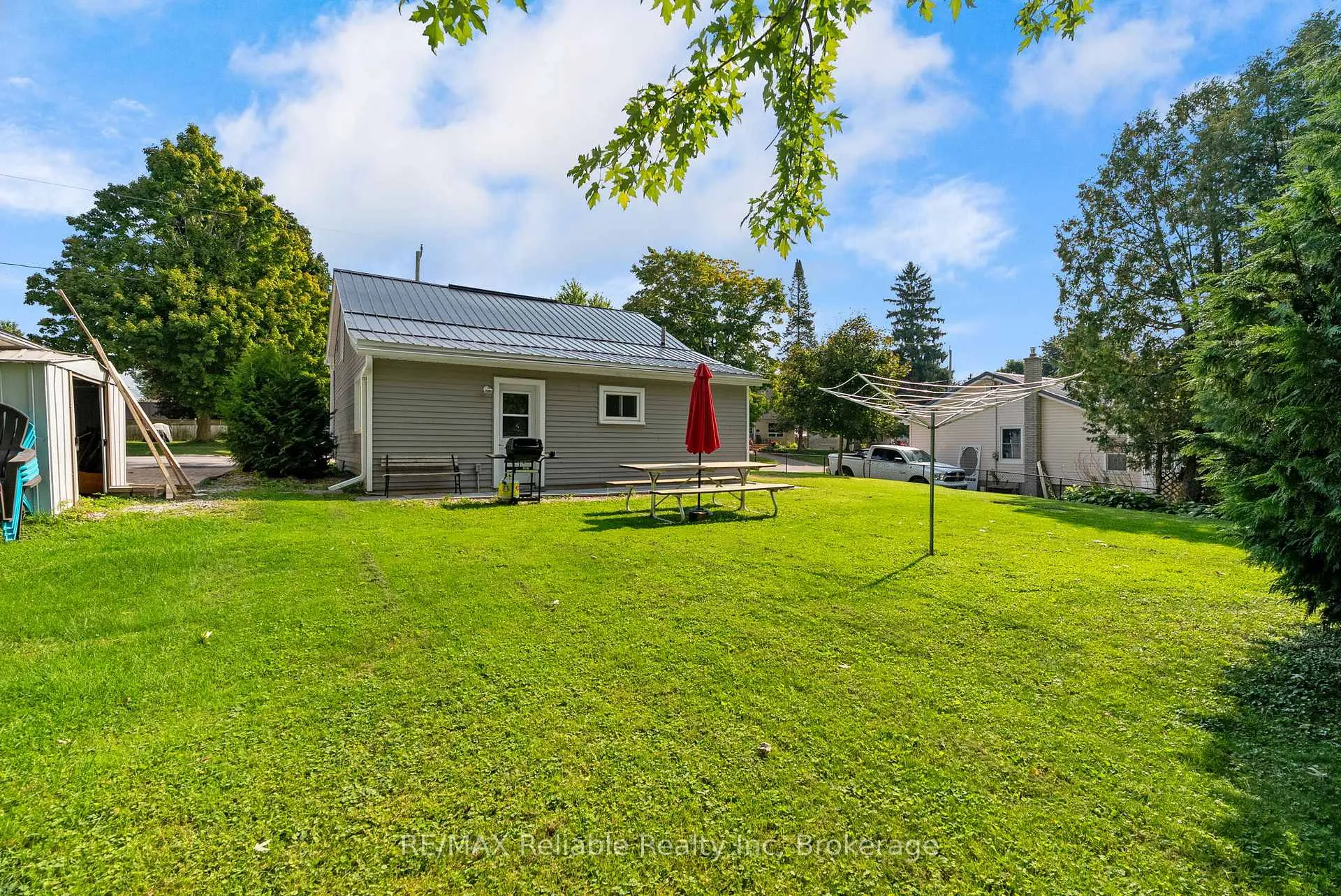 Photo 32 of 332 James Street, Central Huron, Clinton — HOMEH