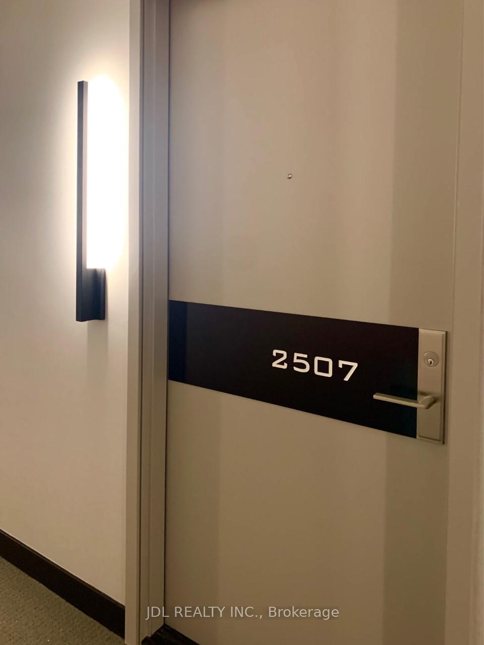 Photo 3 of Unit 2507, 33 Helendale Avenue, Toronto, Yonge-Eglinton — HOMEH